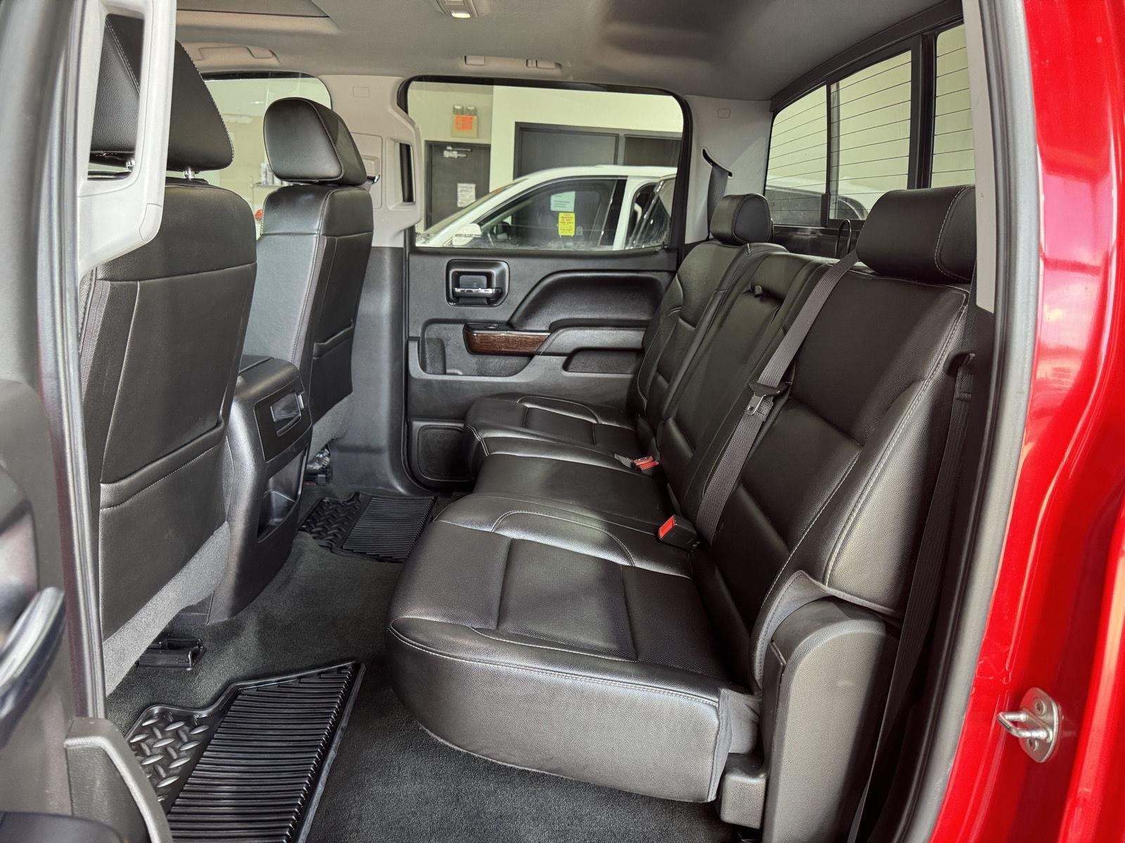 Vehicle photo 27