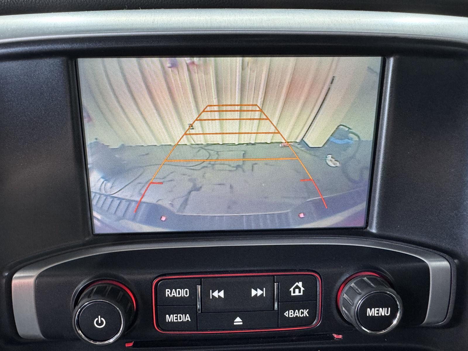 Vehicle photo 32
