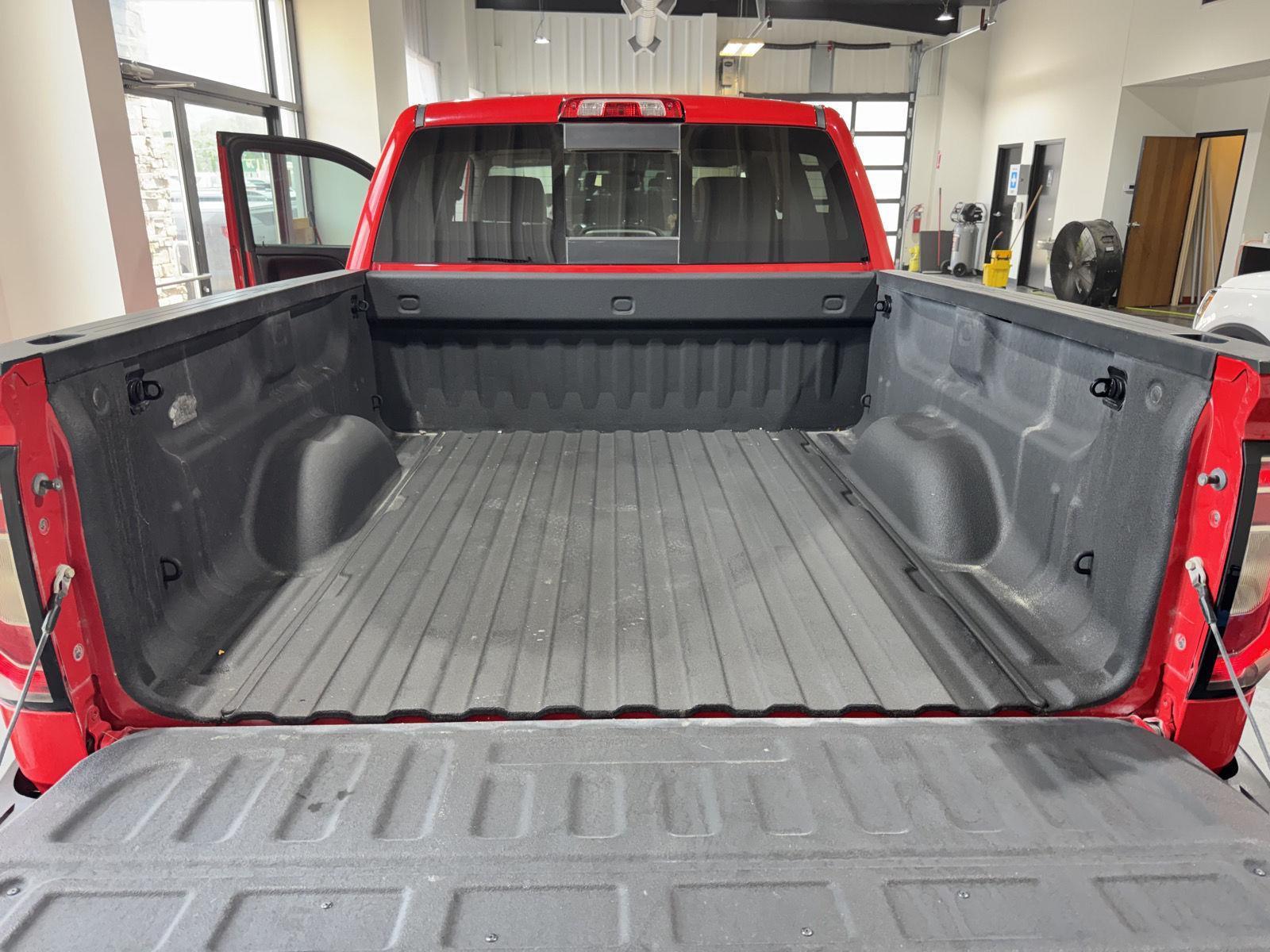 Vehicle photo 39