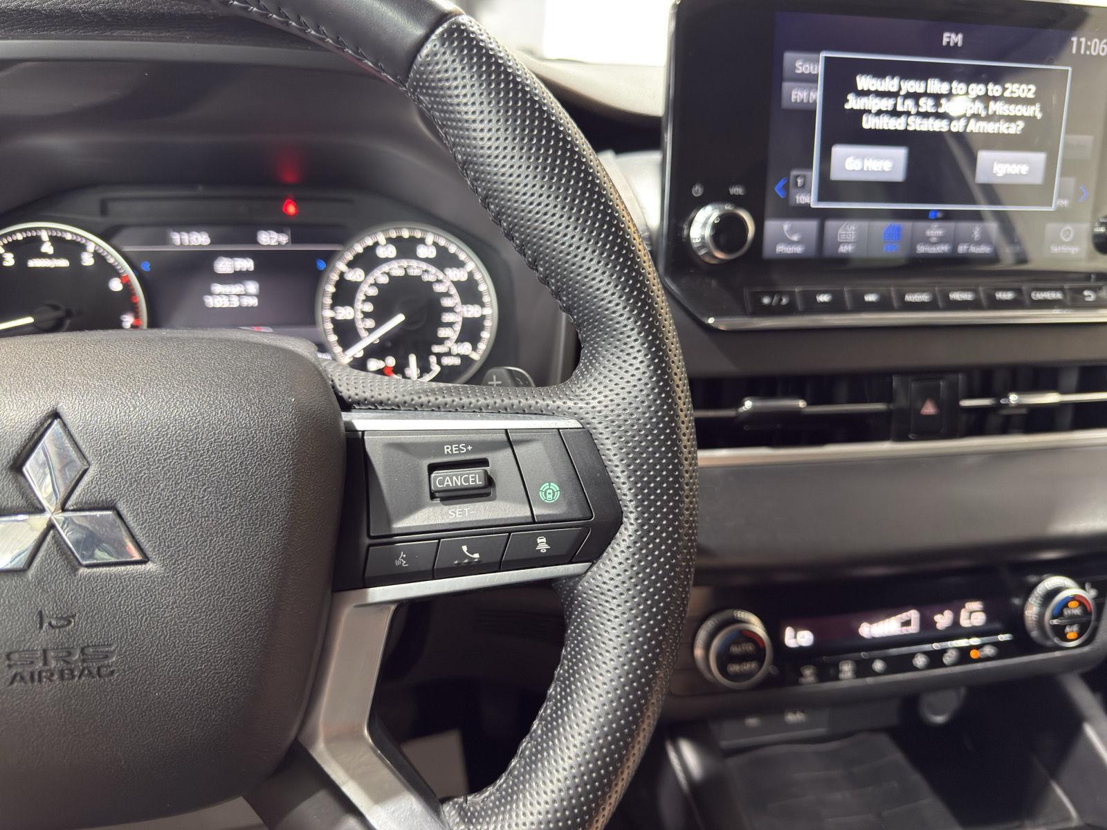 Vehicle photo 15
