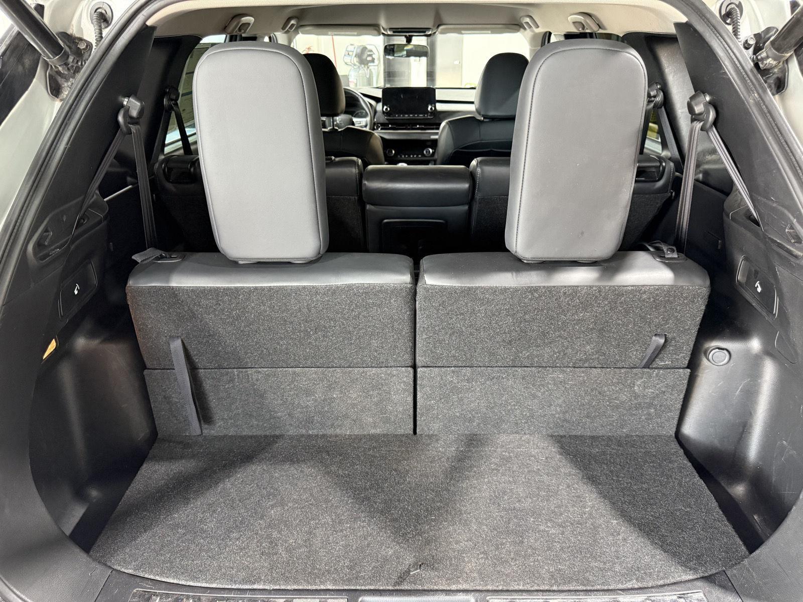 Vehicle photo 35