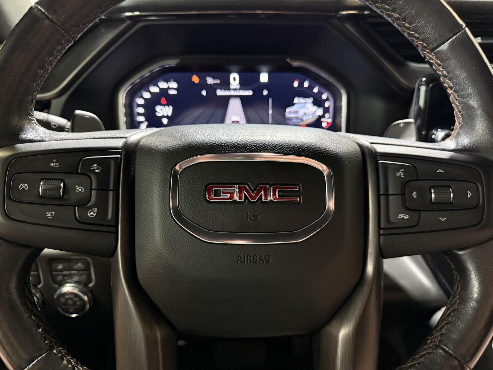 Vehicle photo 13