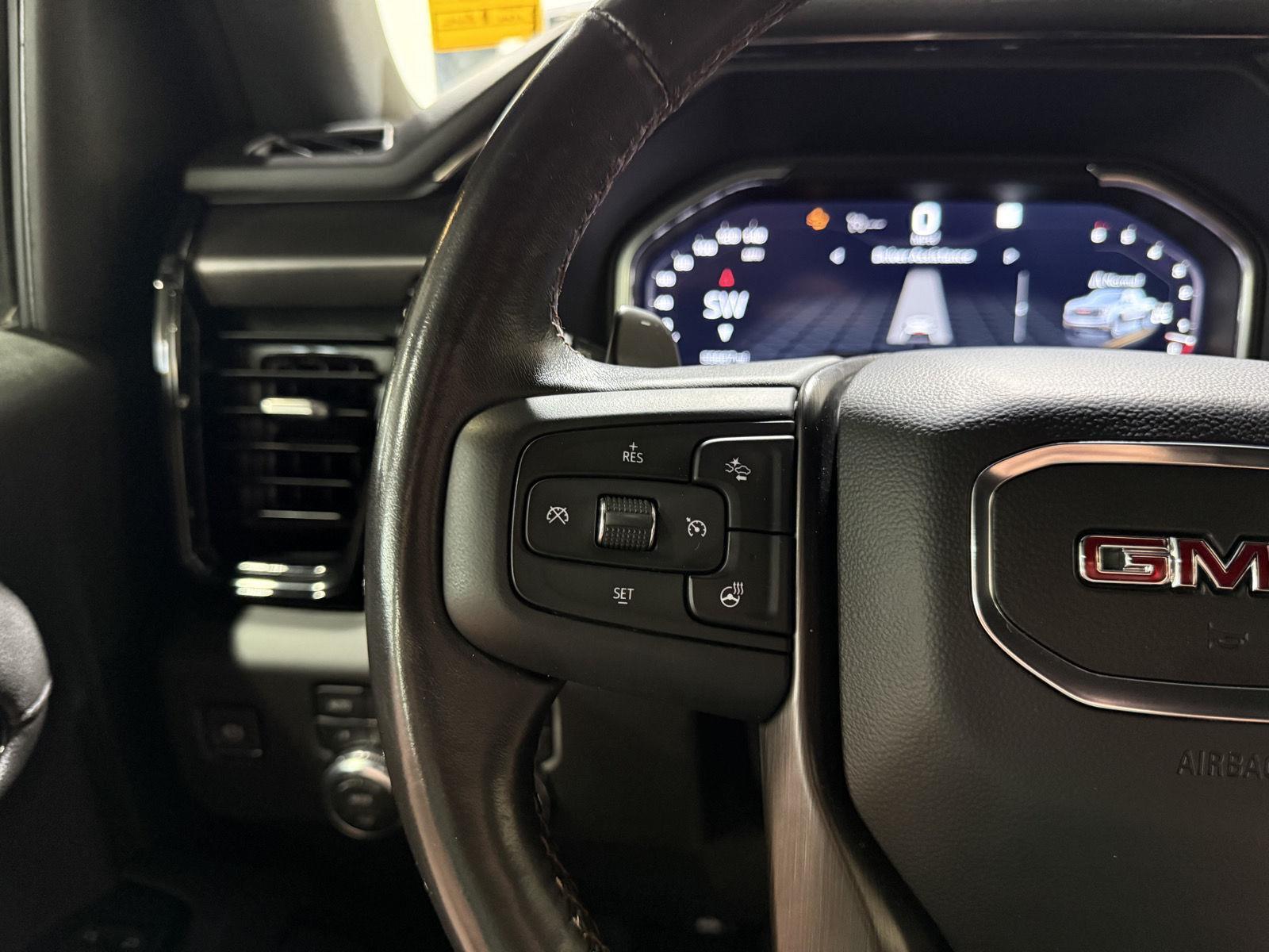 Vehicle photo 14