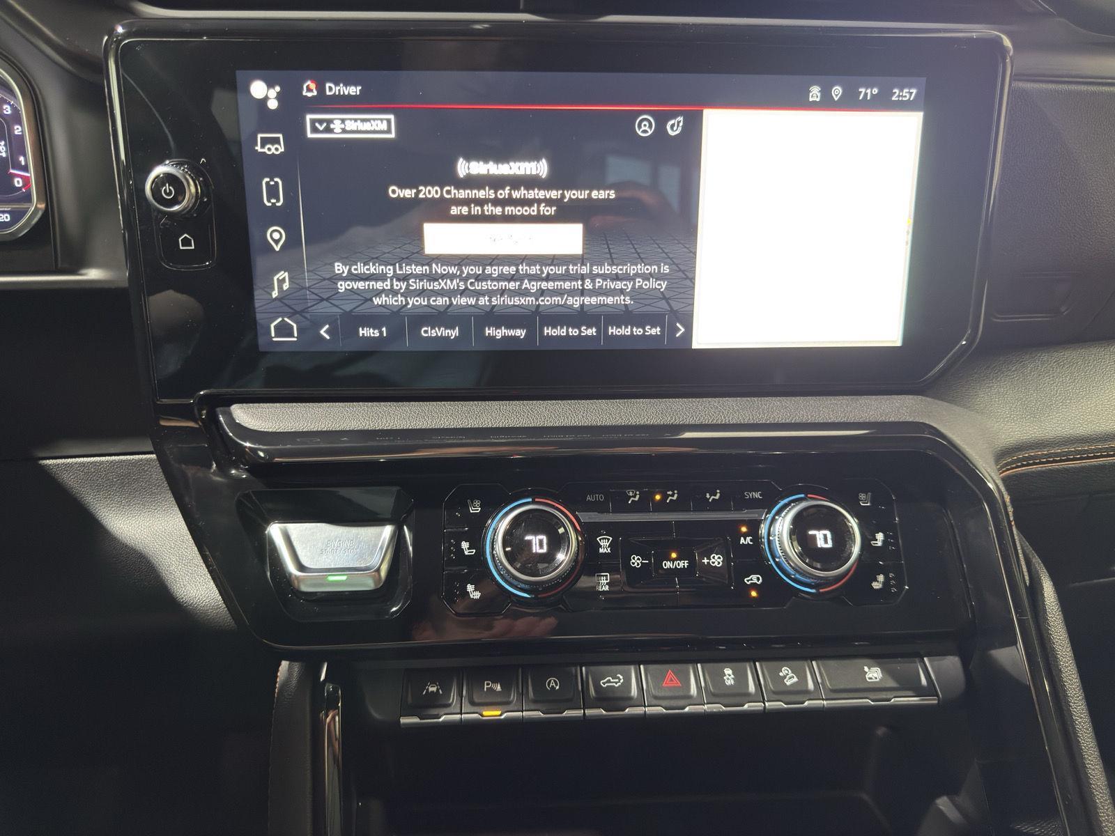 Vehicle photo 31