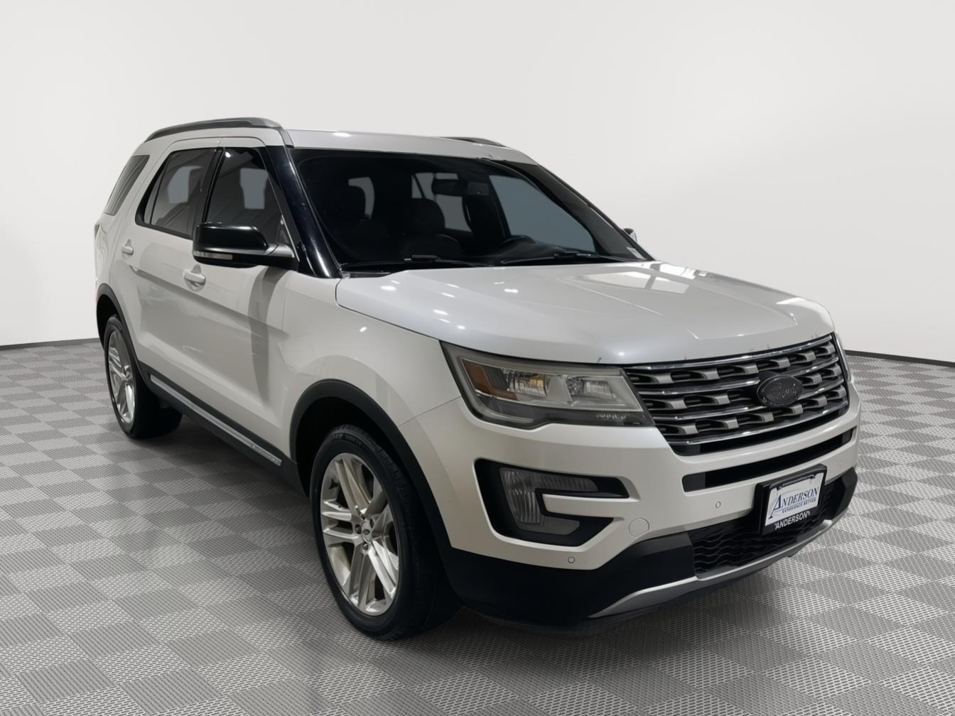 Vehicle photo 5