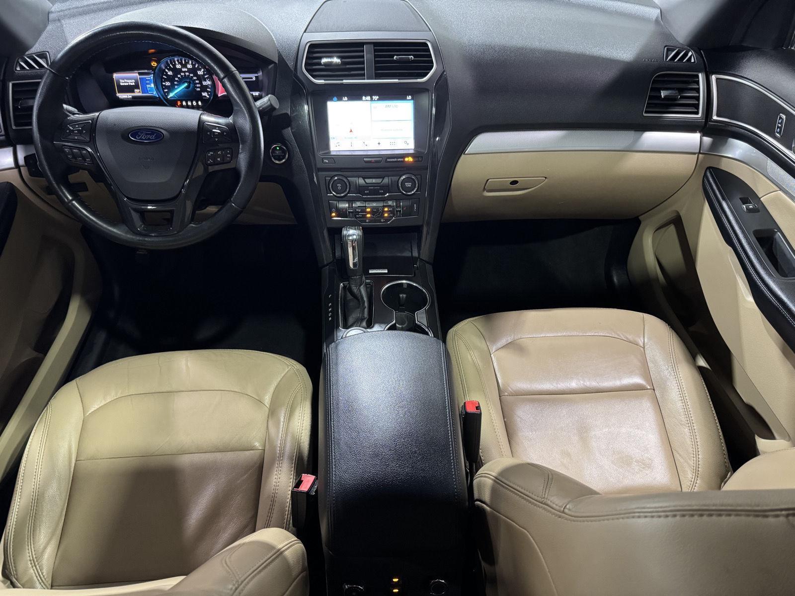 Vehicle photo 18