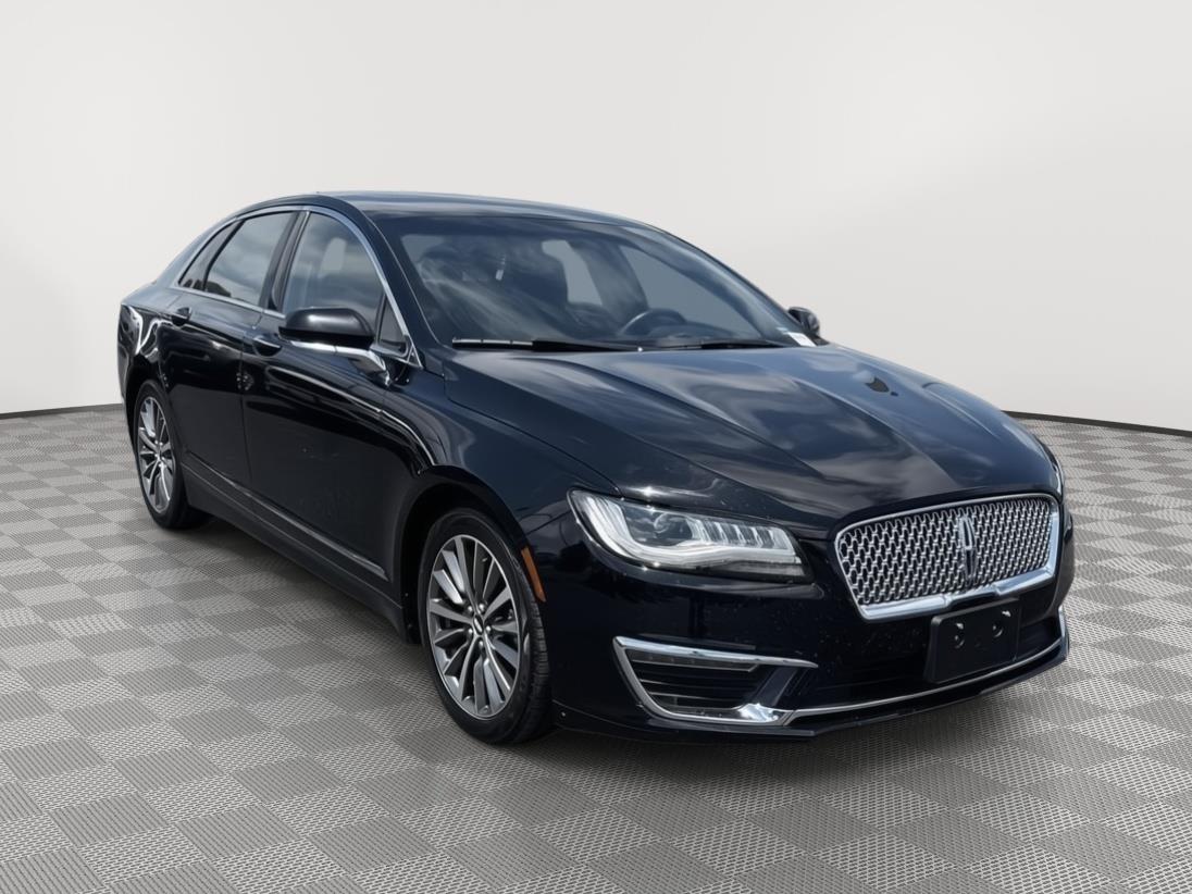 Vehicle photo 5