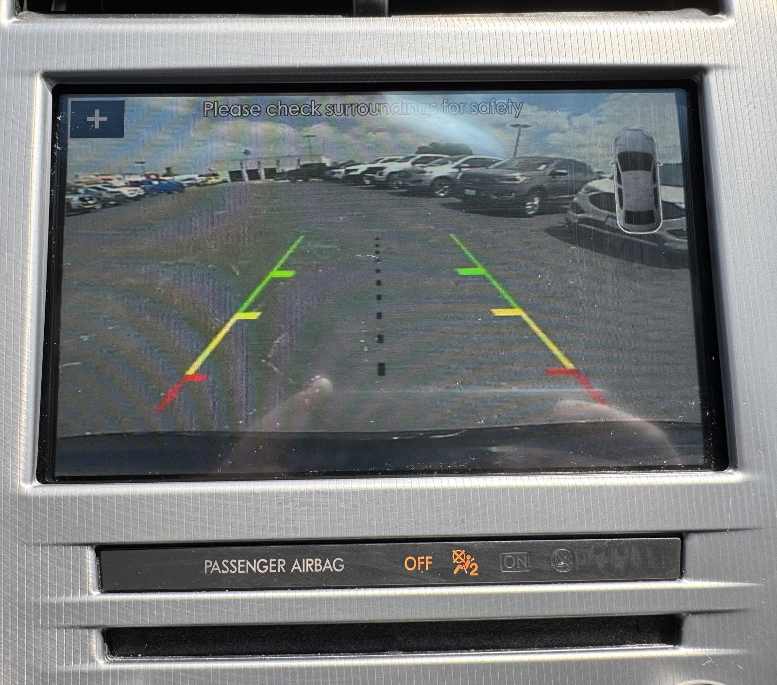 Vehicle photo 28