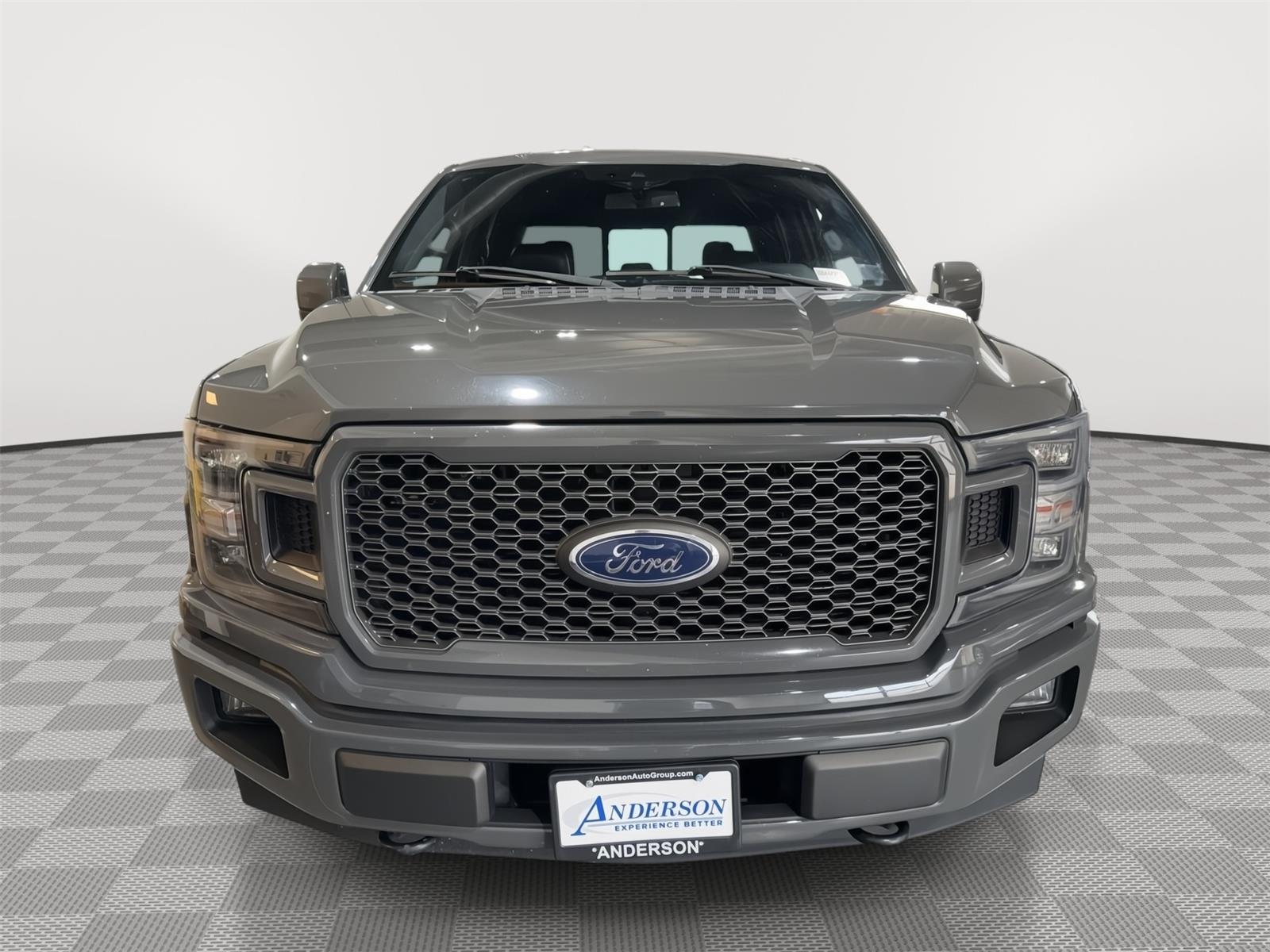 Vehicle photo 4