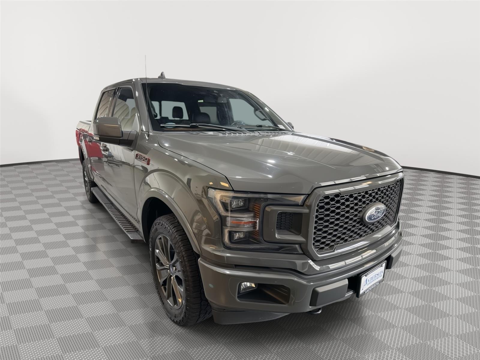 Vehicle photo 5