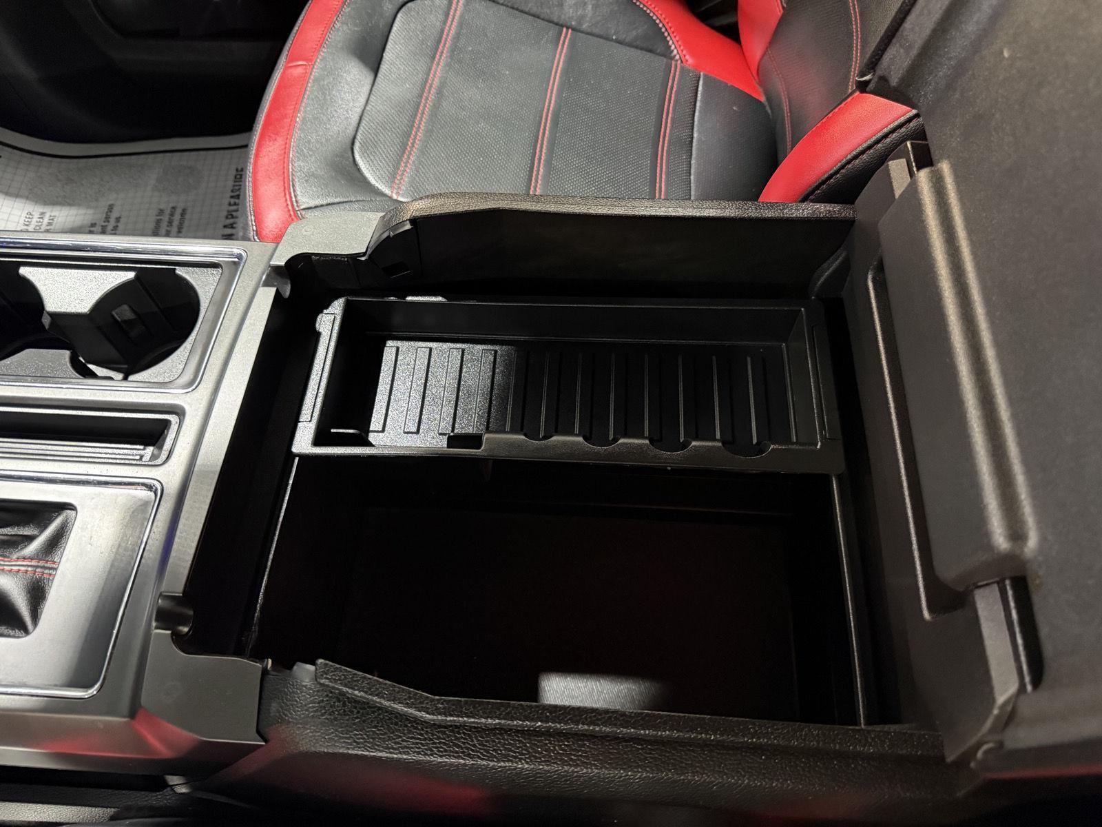 Vehicle photo 33