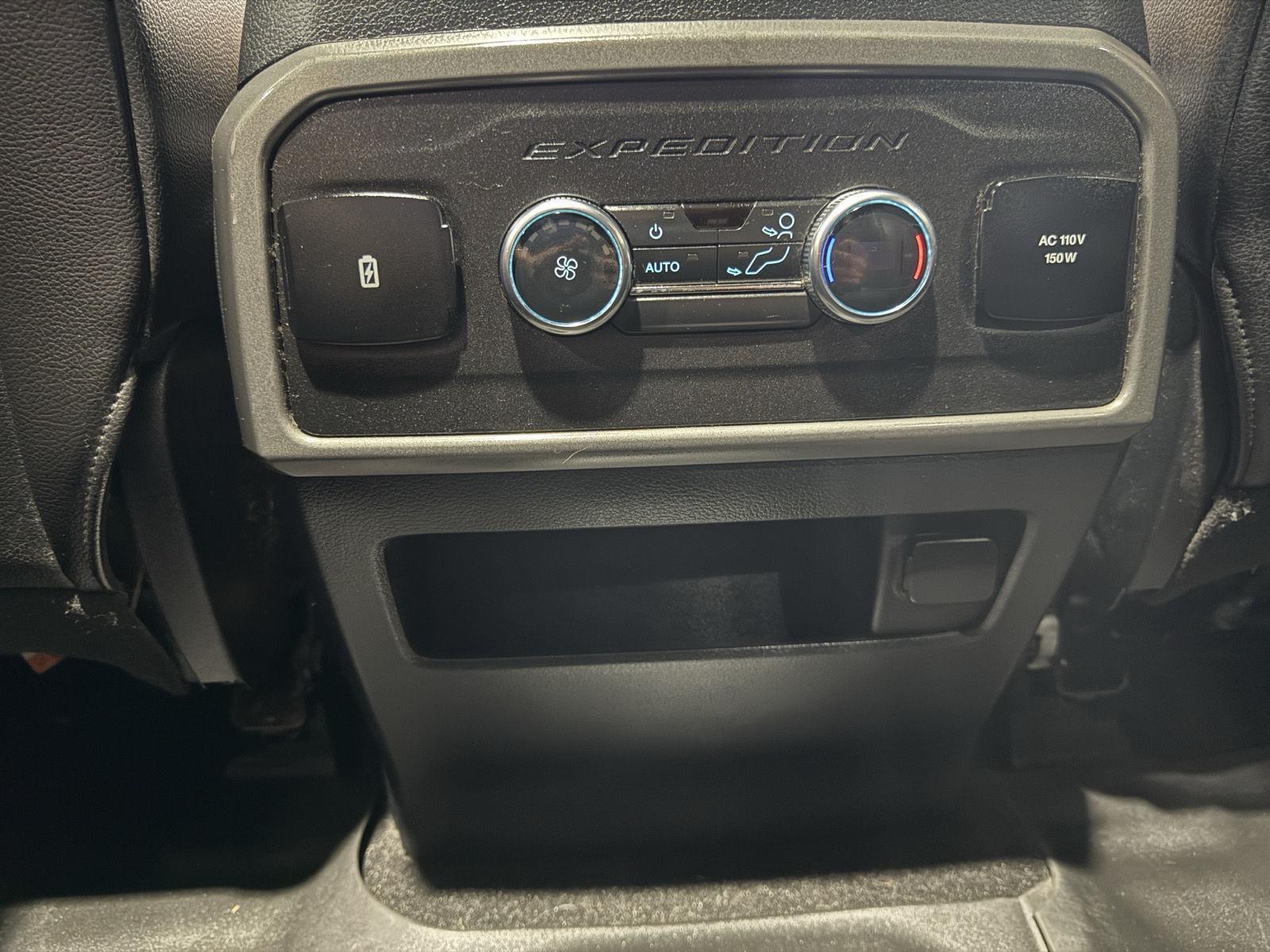 Vehicle photo 37