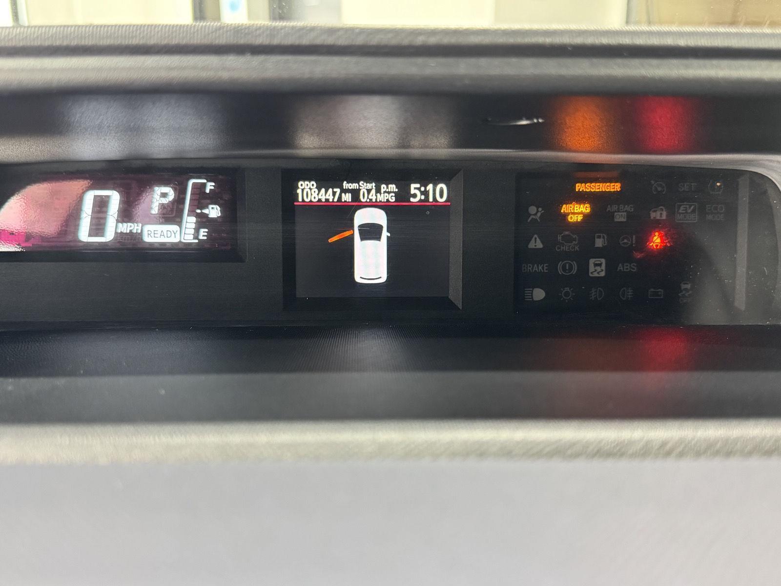 Vehicle photo 3