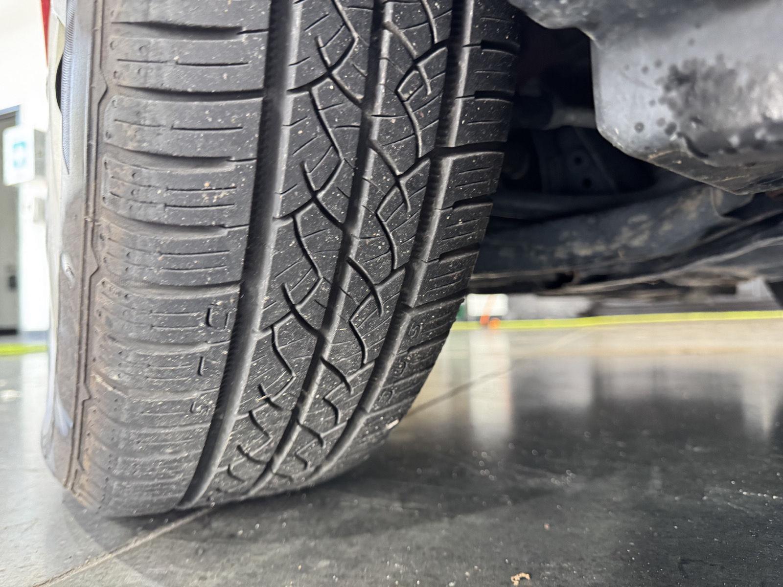 Vehicle photo 11
