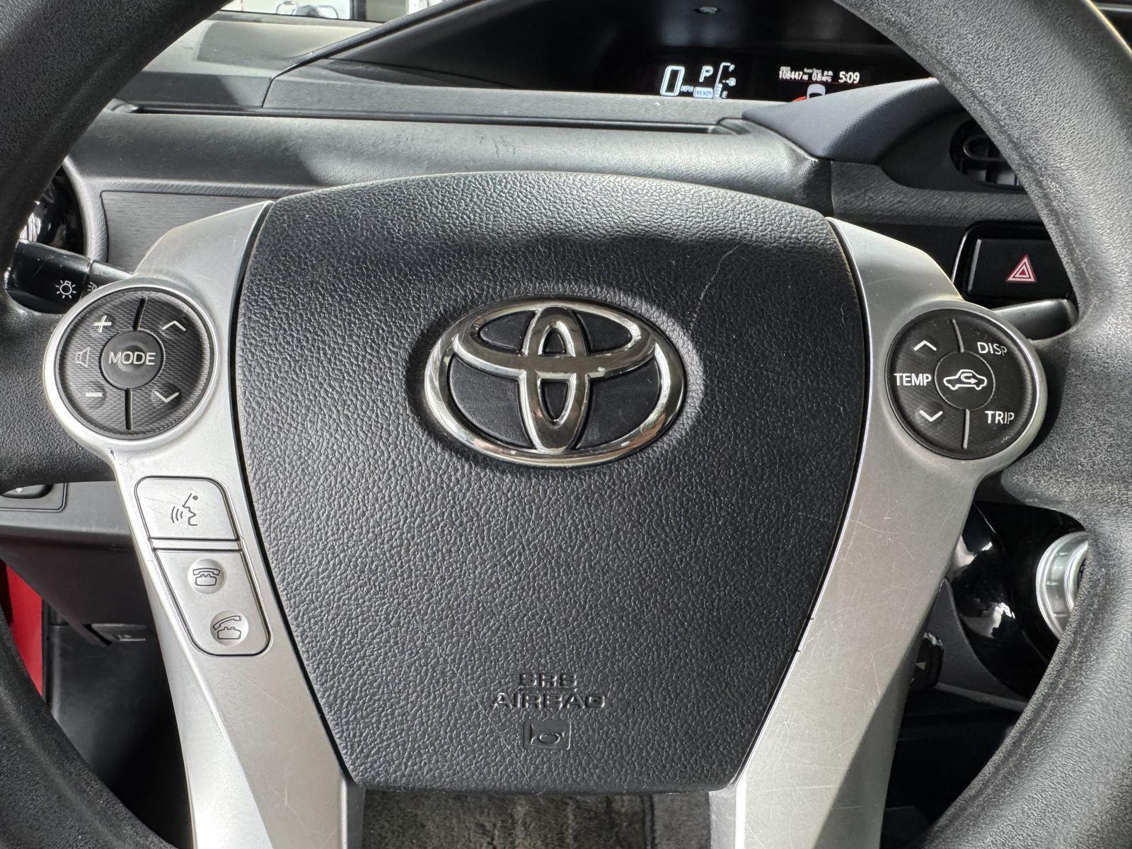 Vehicle photo 13