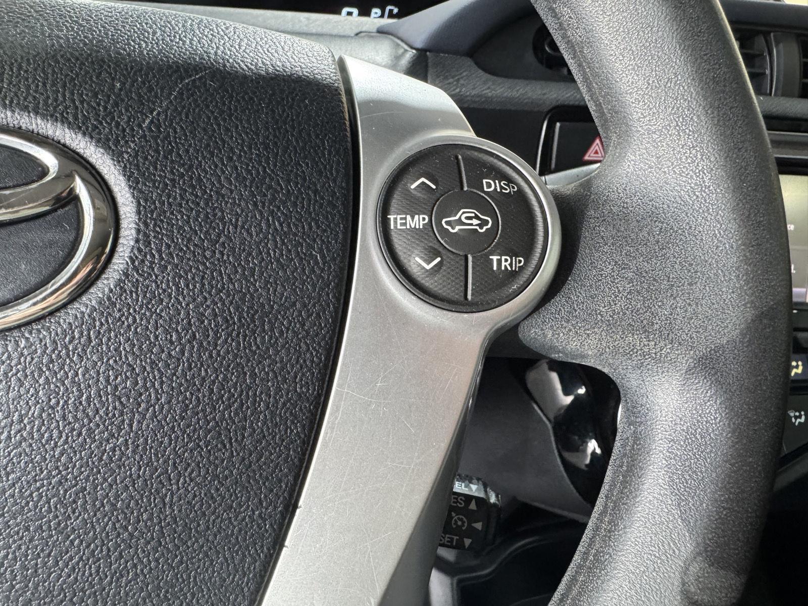 Vehicle photo 15