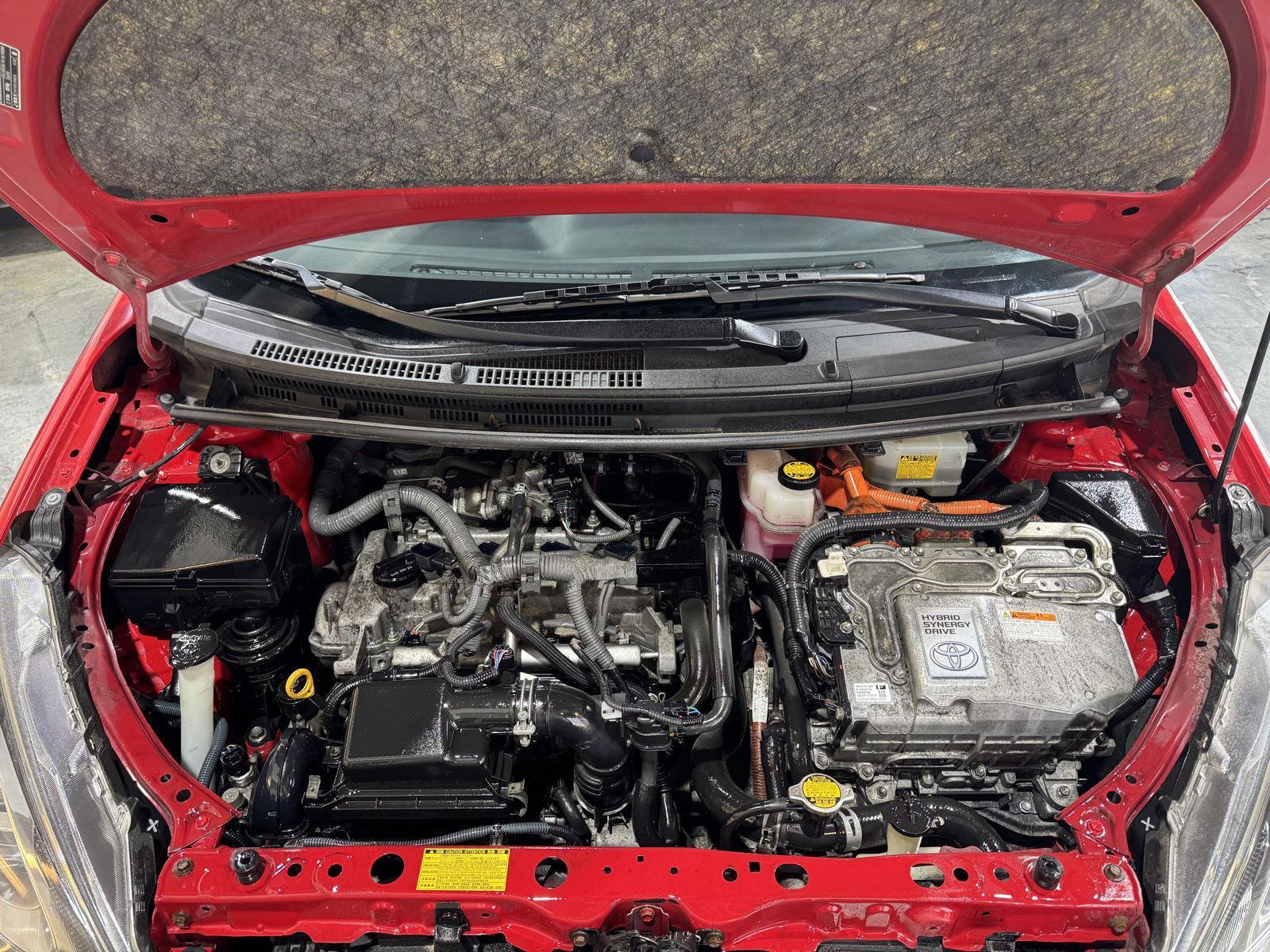 Vehicle photo 34