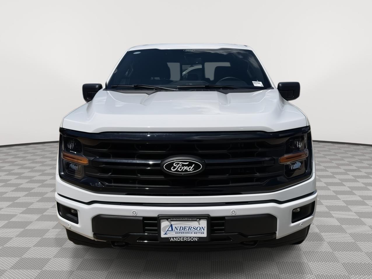 Vehicle photo 4