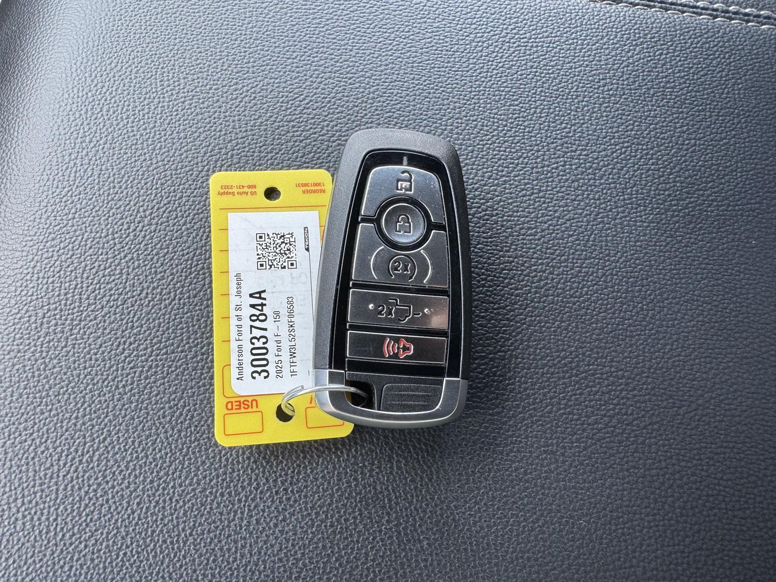 Vehicle photo 38