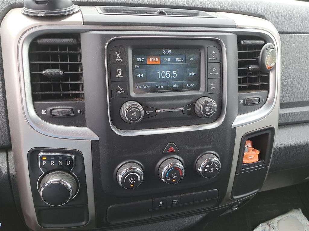 Vehicle photo 2