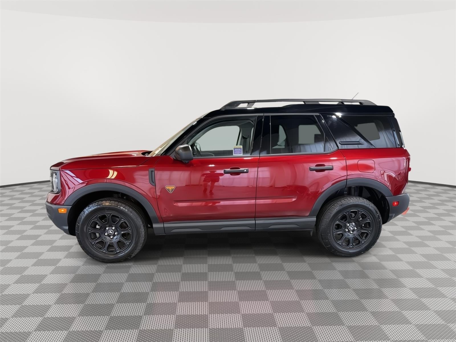 Vehicle photo 2