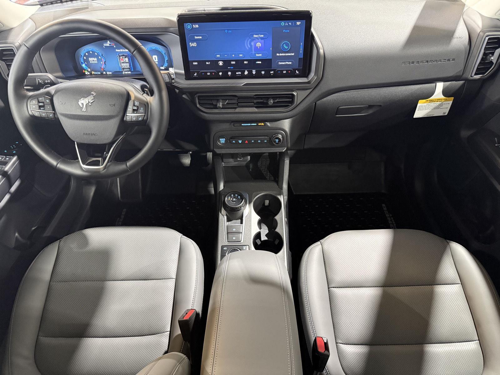 Vehicle photo 15