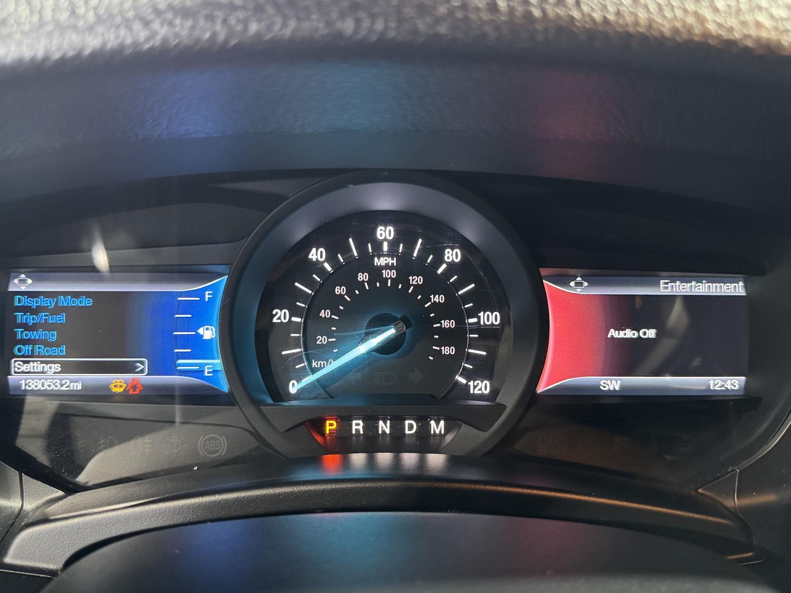 Vehicle photo 3