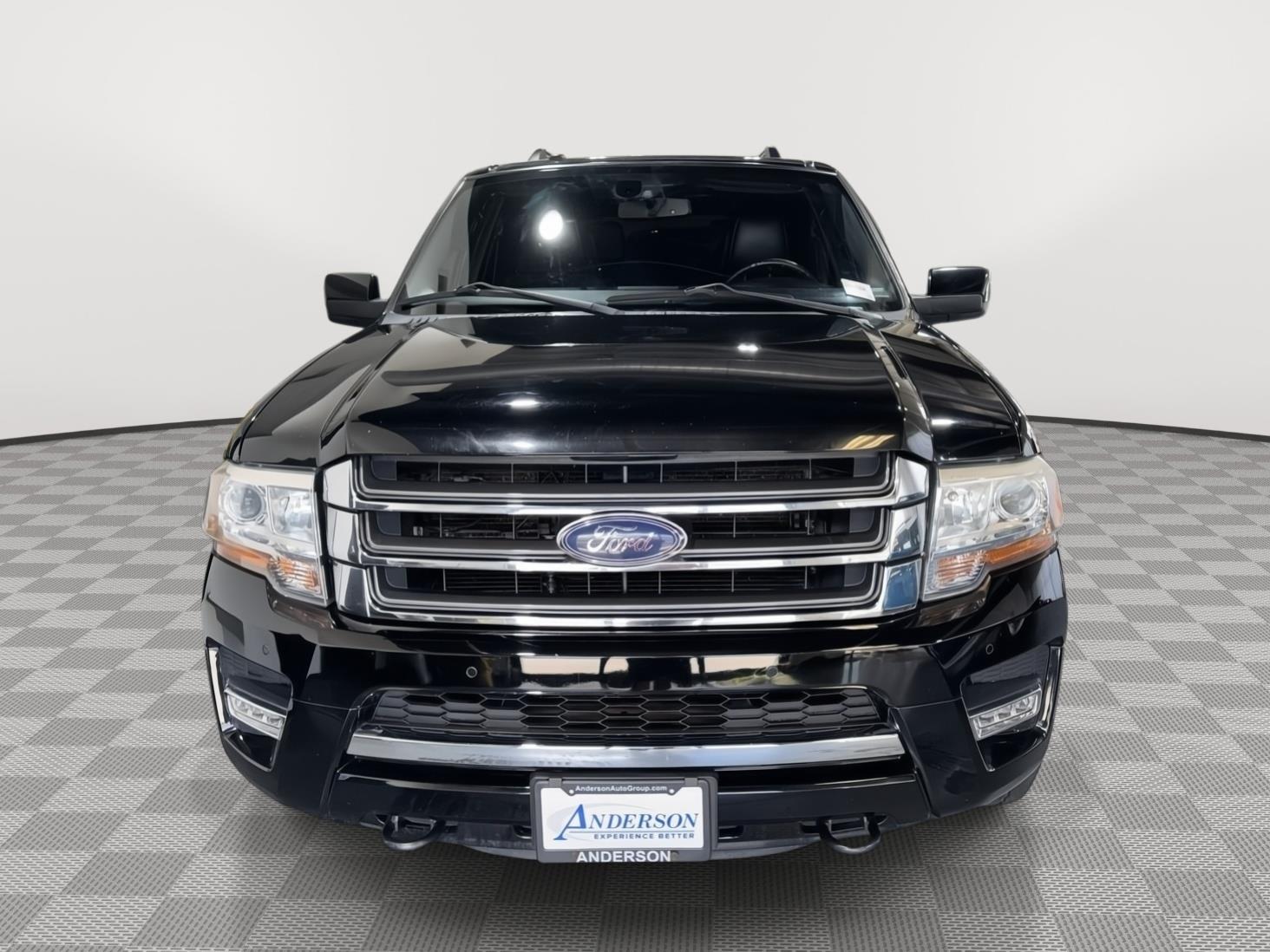Vehicle photo 4