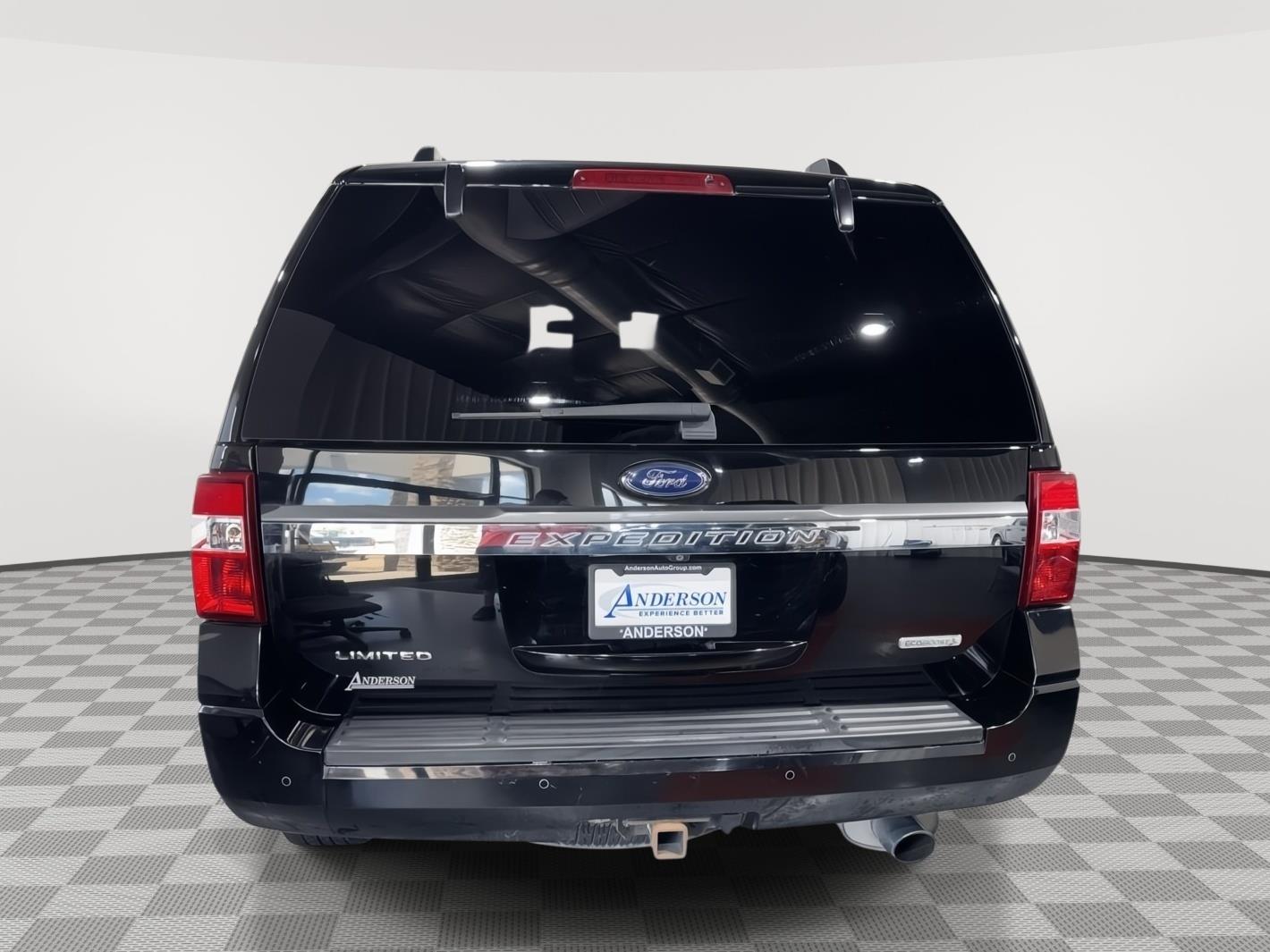 Vehicle photo 8