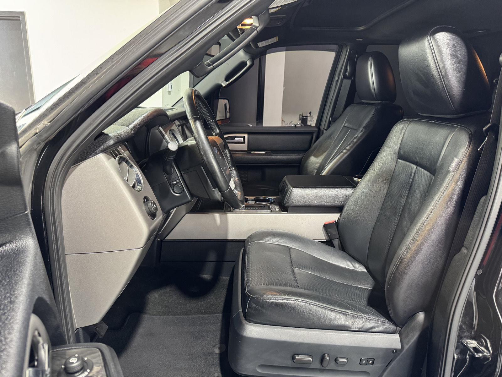 Vehicle photo 18