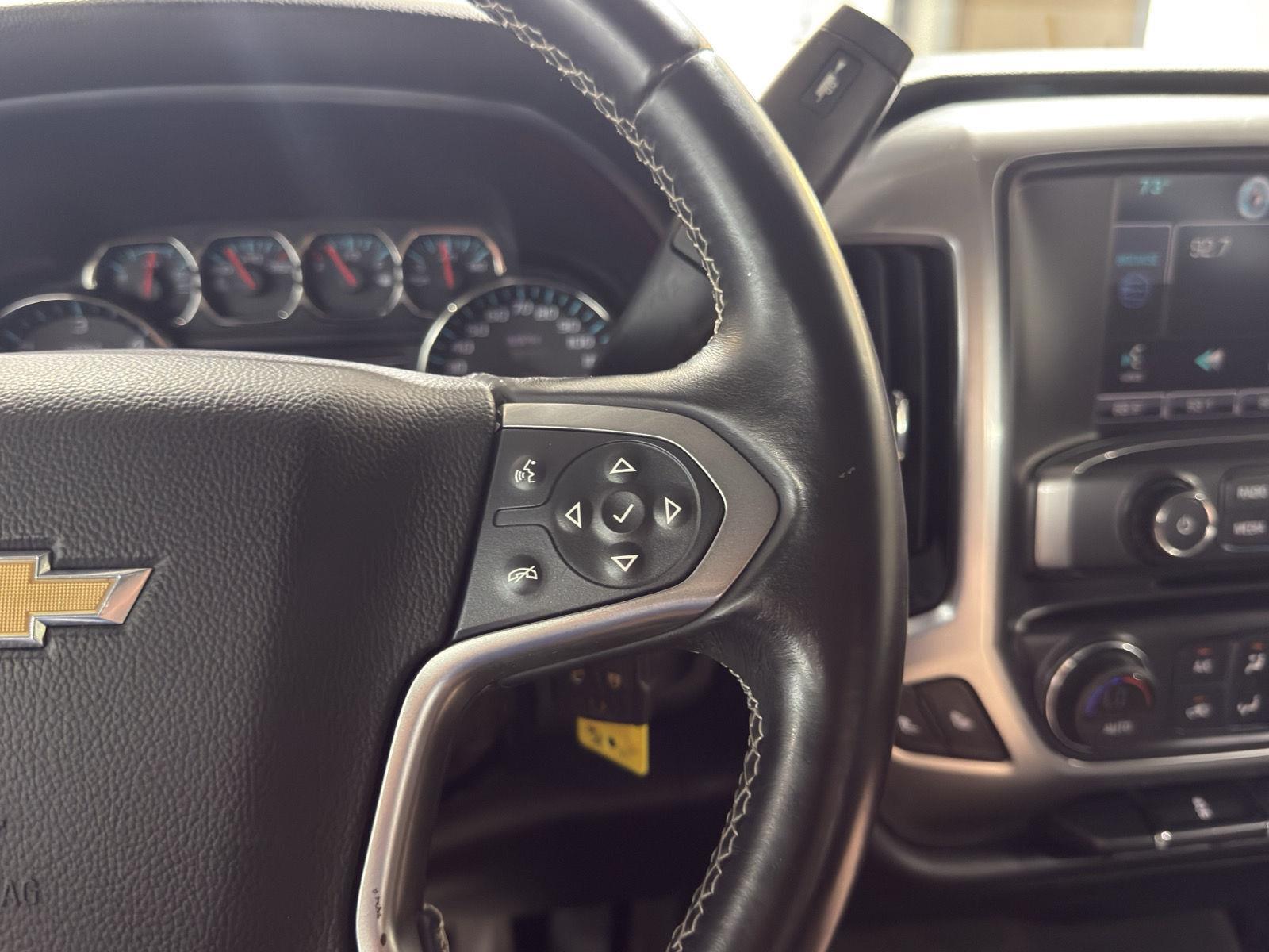 Vehicle photo 14