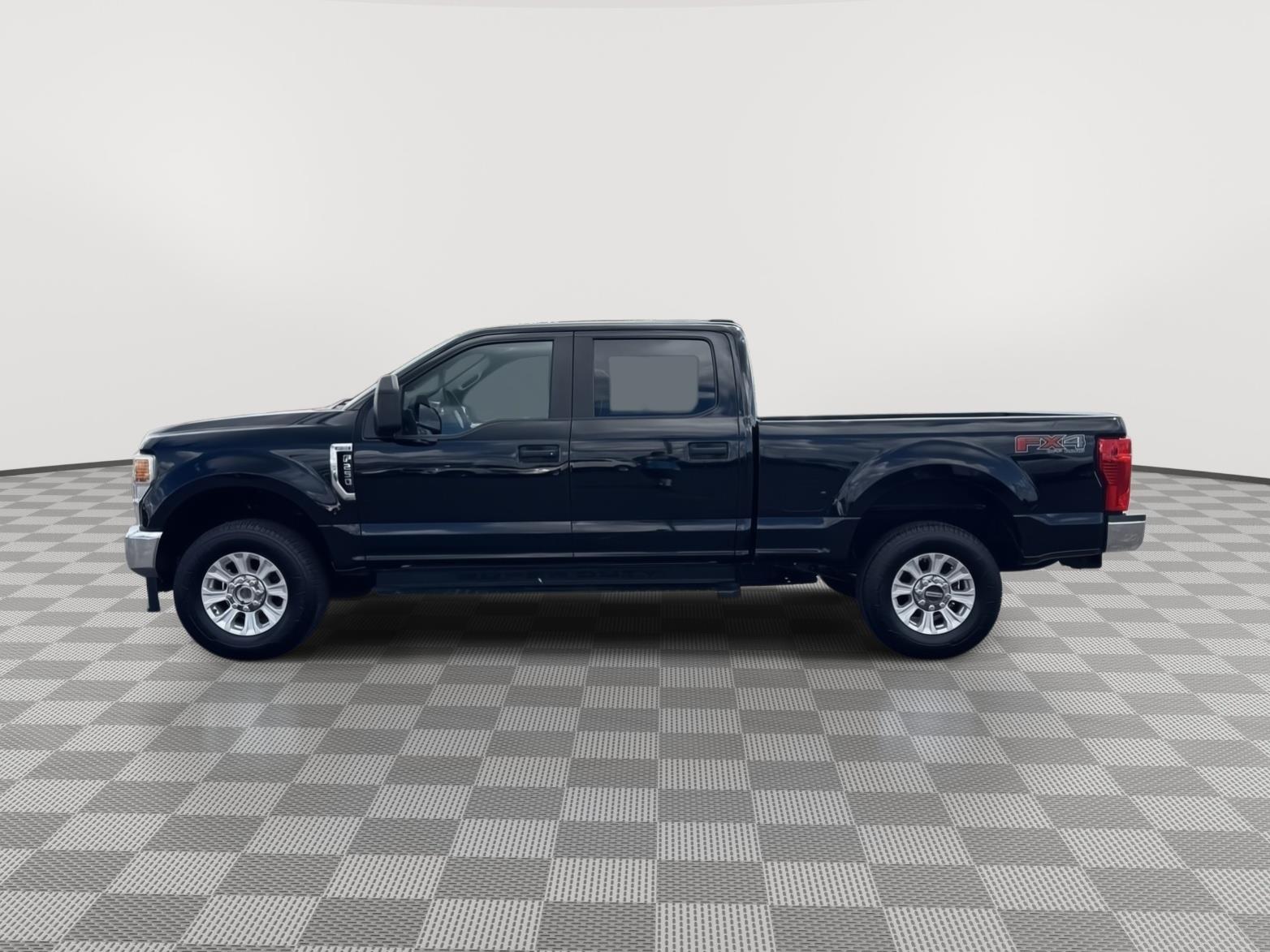 Vehicle photo 2