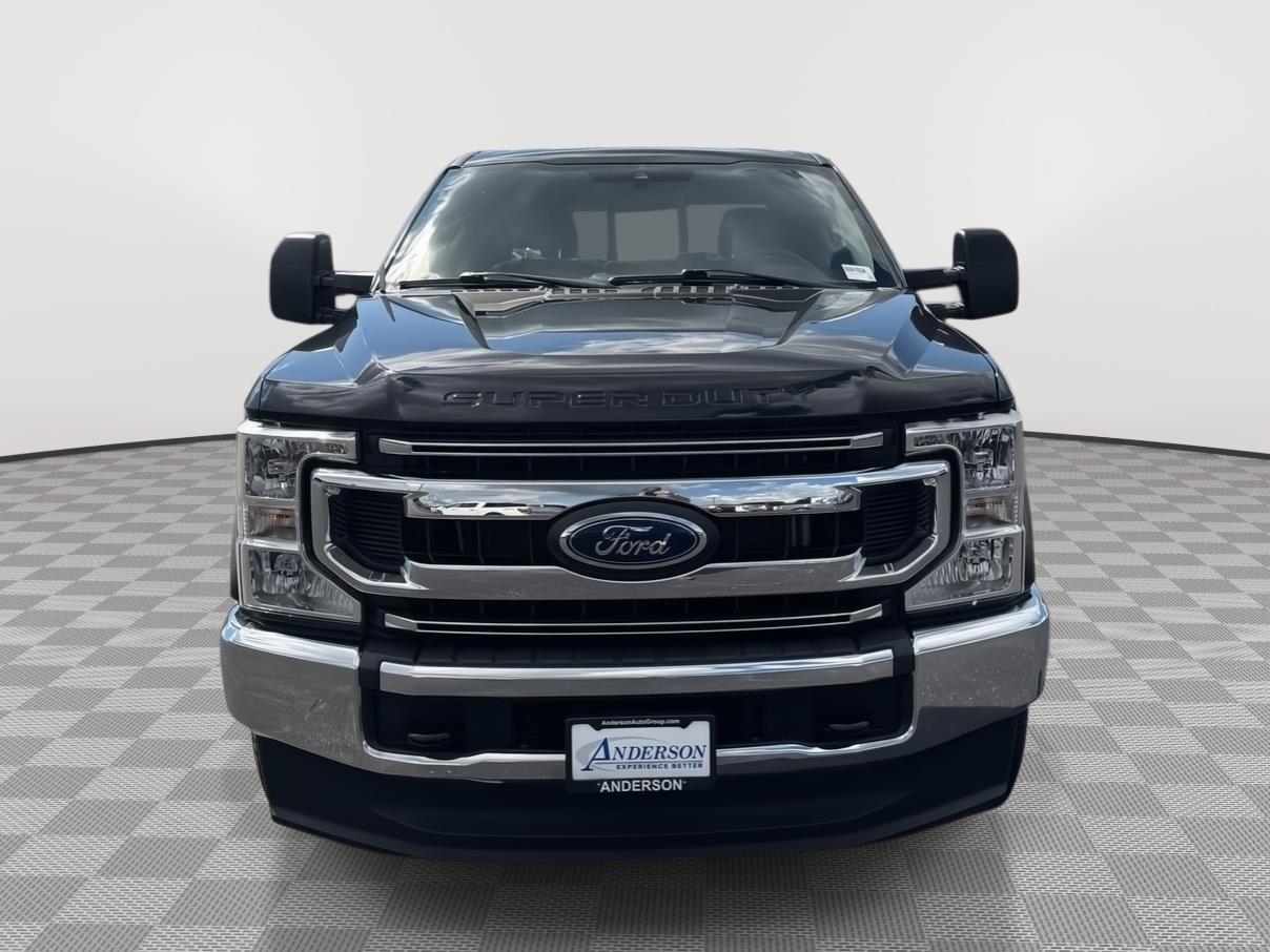 Vehicle photo 4