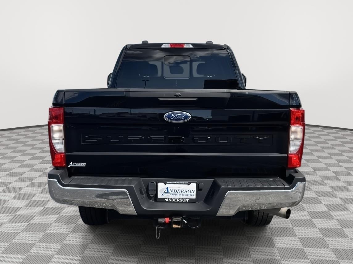 Vehicle photo 8