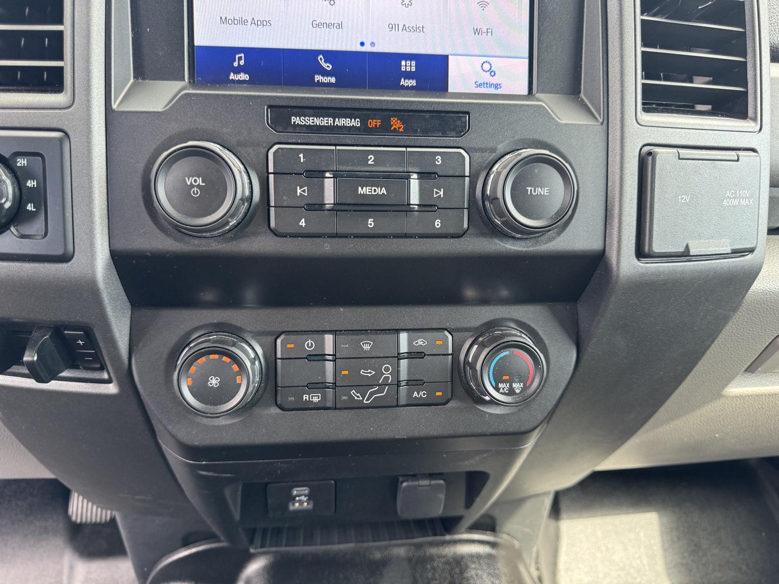 Vehicle photo 27