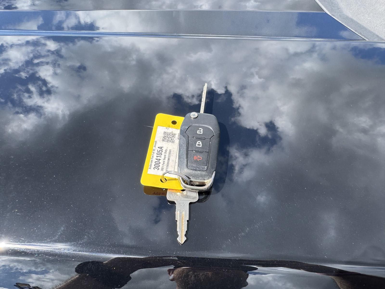 Vehicle photo 35