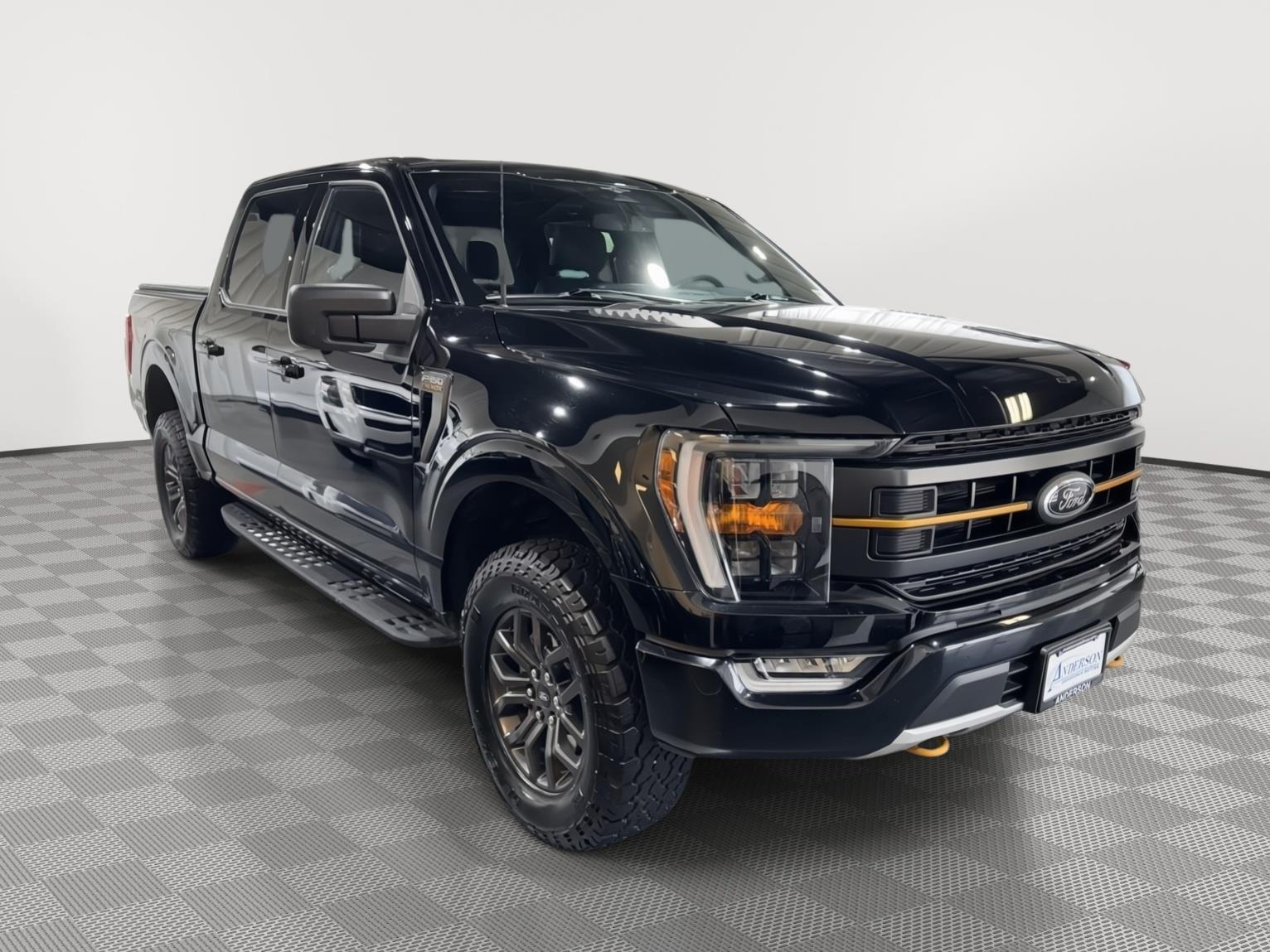 Vehicle photo 5
