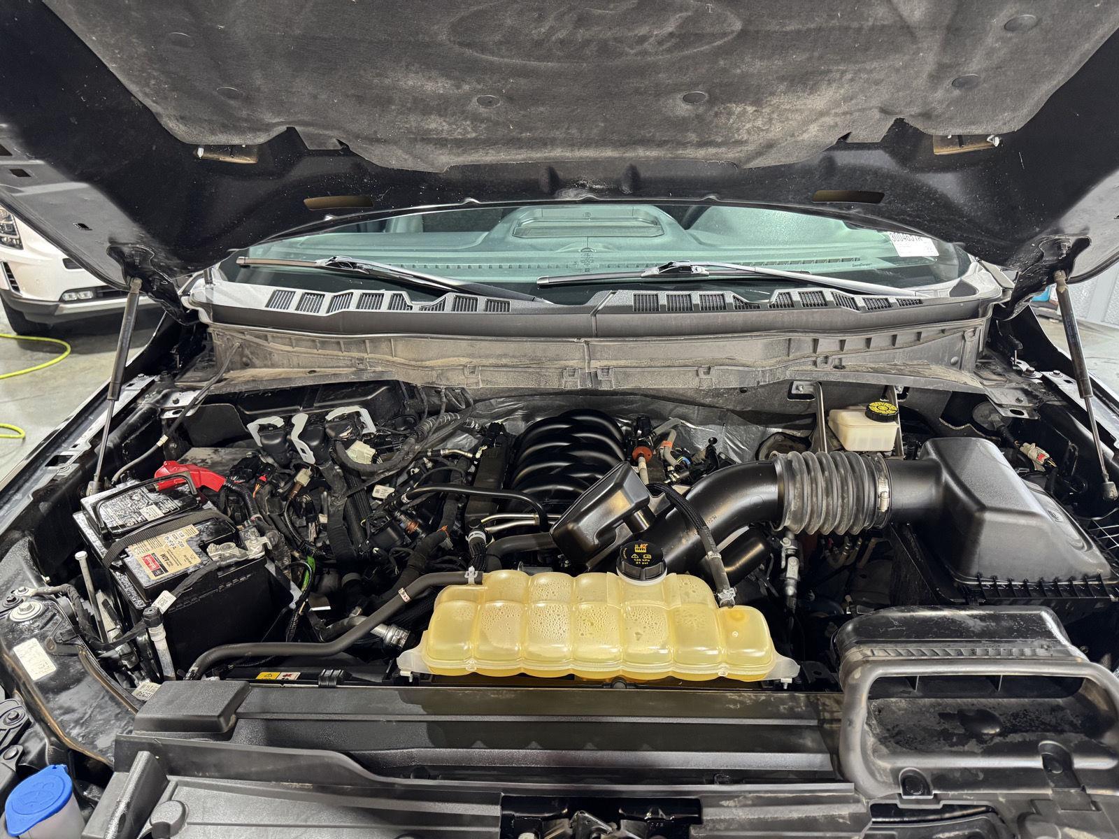 Vehicle photo 38