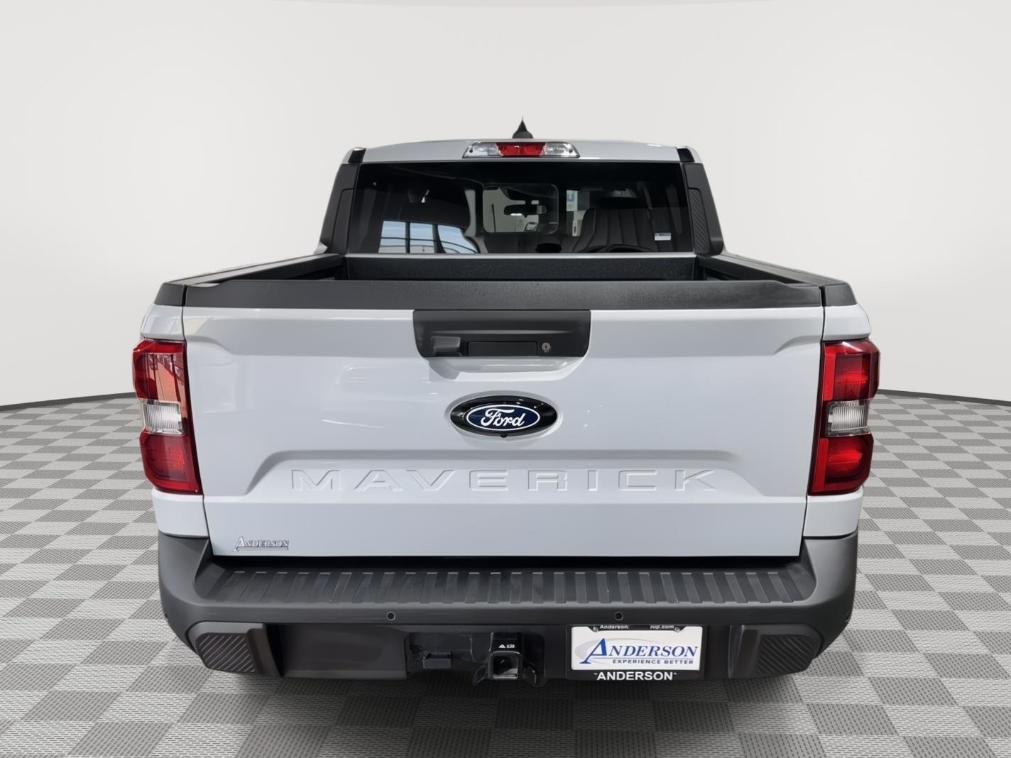 Vehicle photo 8