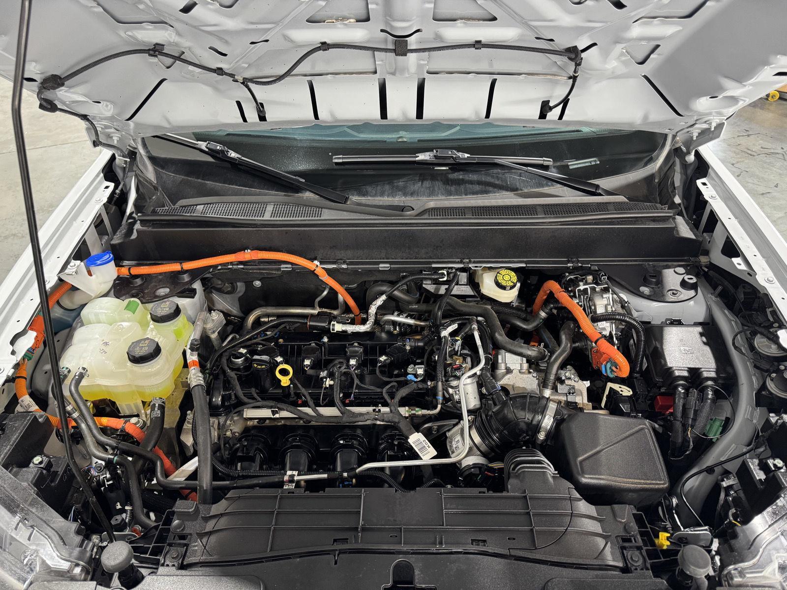 Vehicle photo 37
