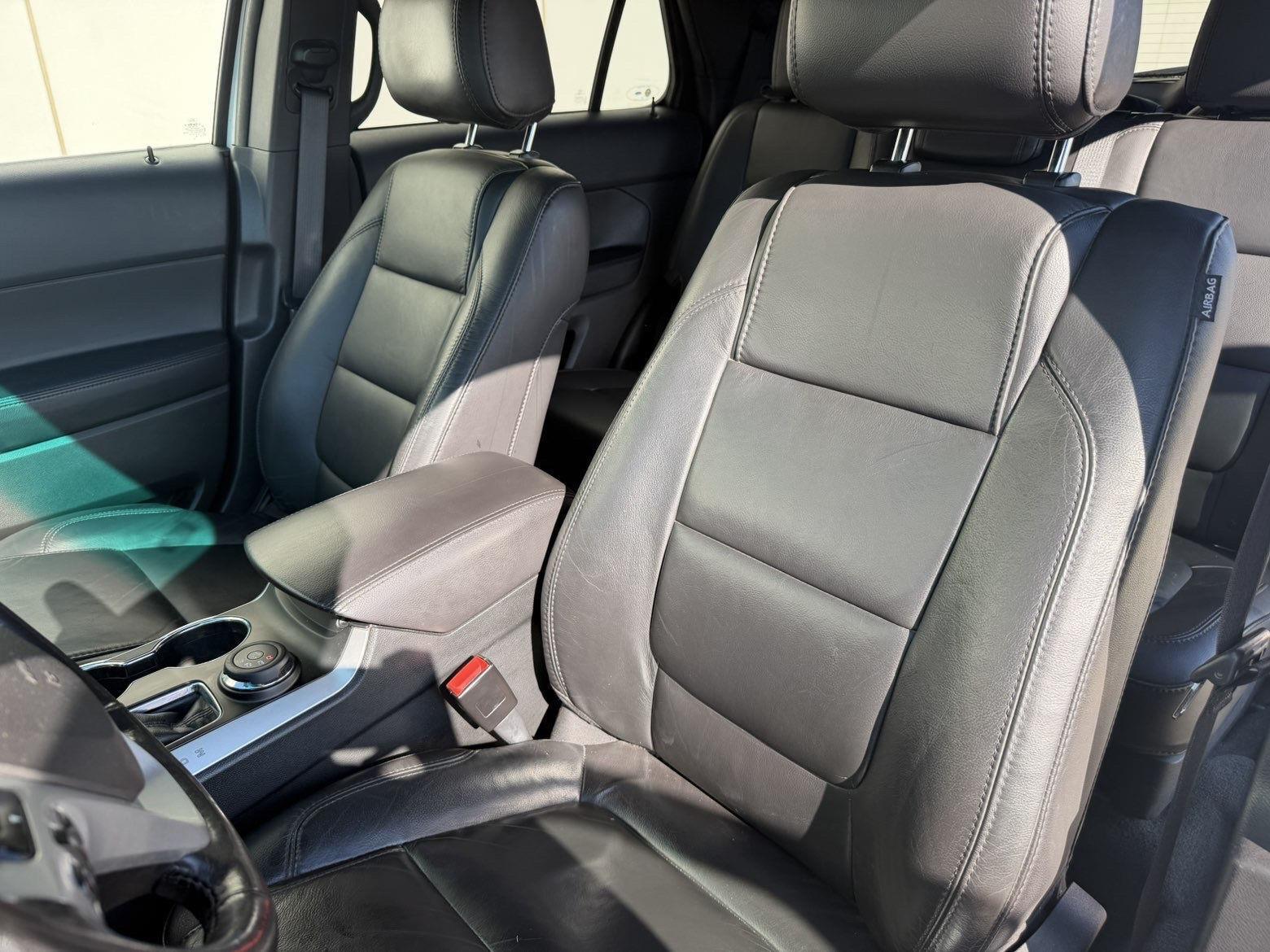 Vehicle photo 17