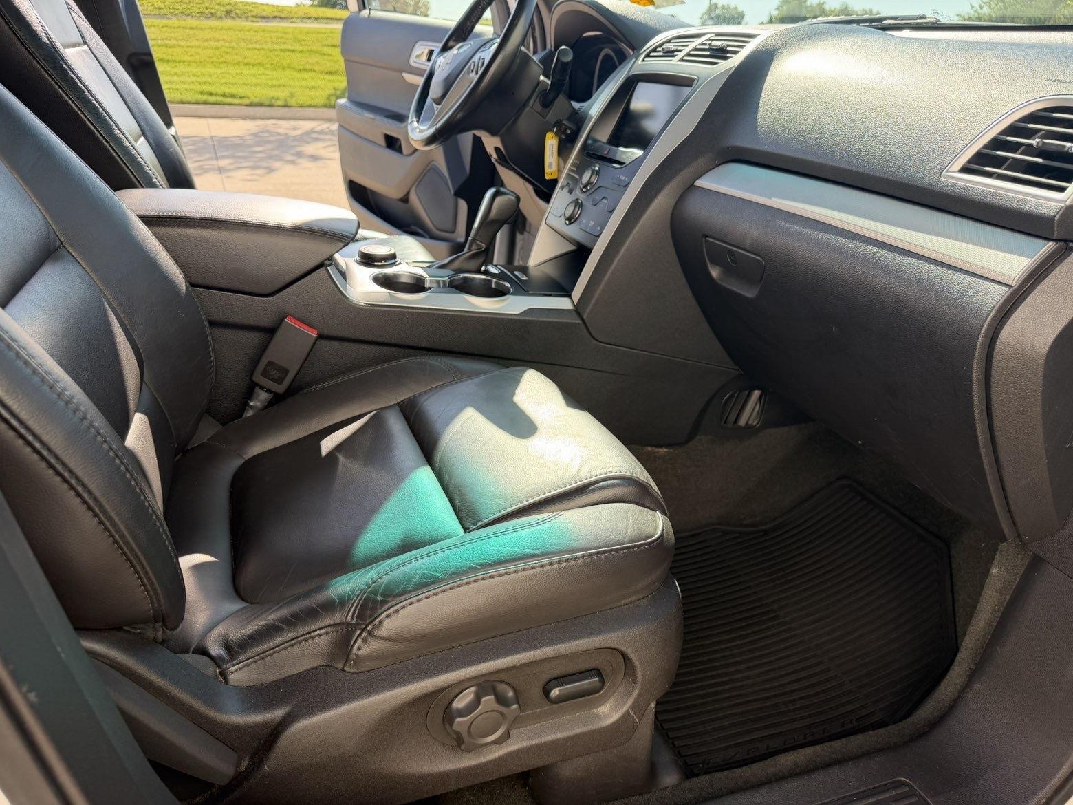 Vehicle photo 20