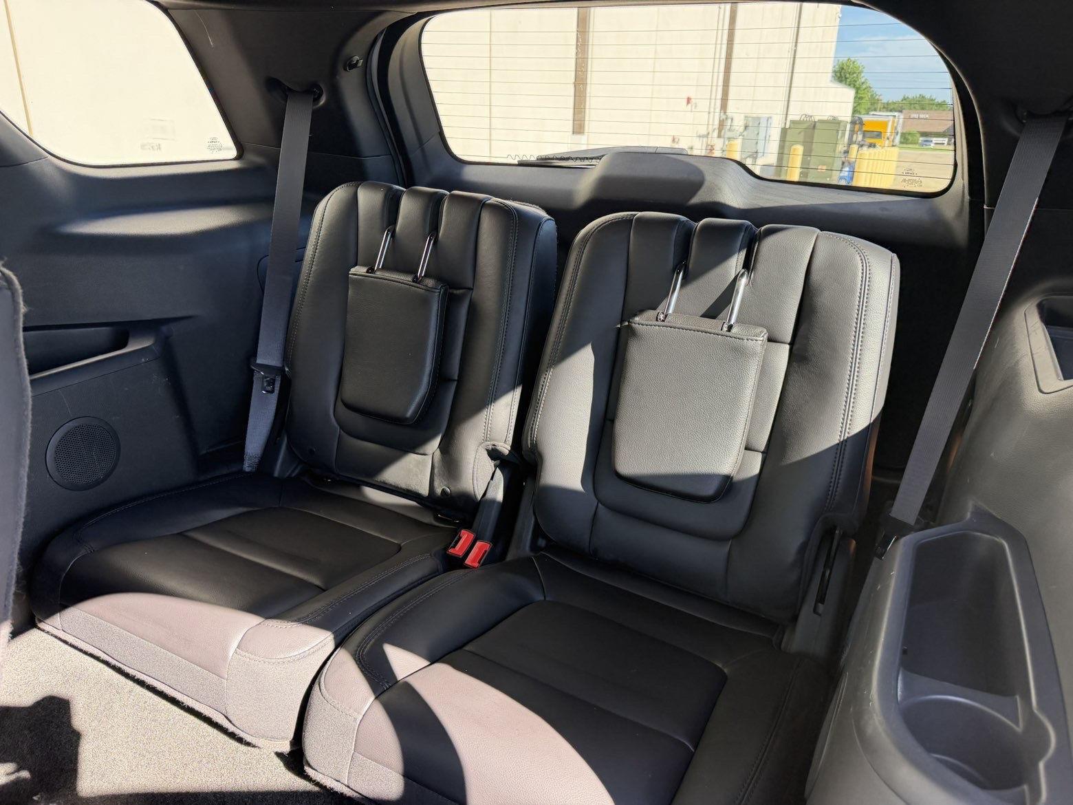 Vehicle photo 22