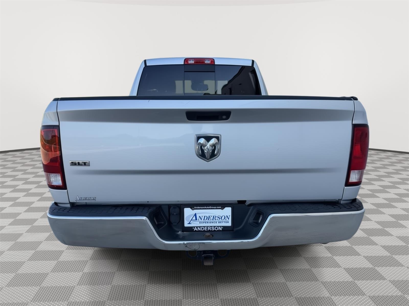 Vehicle photo 6