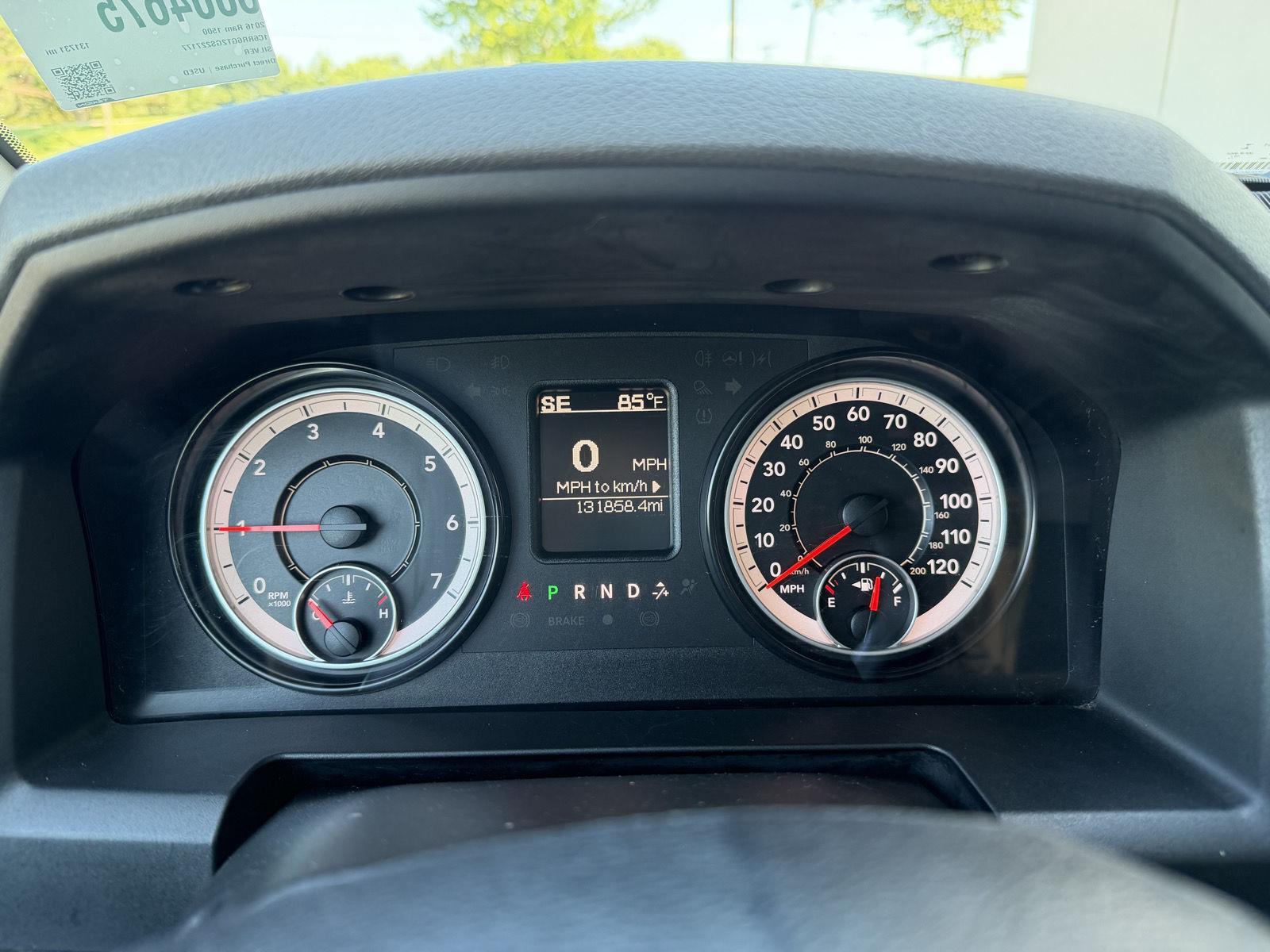 Vehicle photo 20