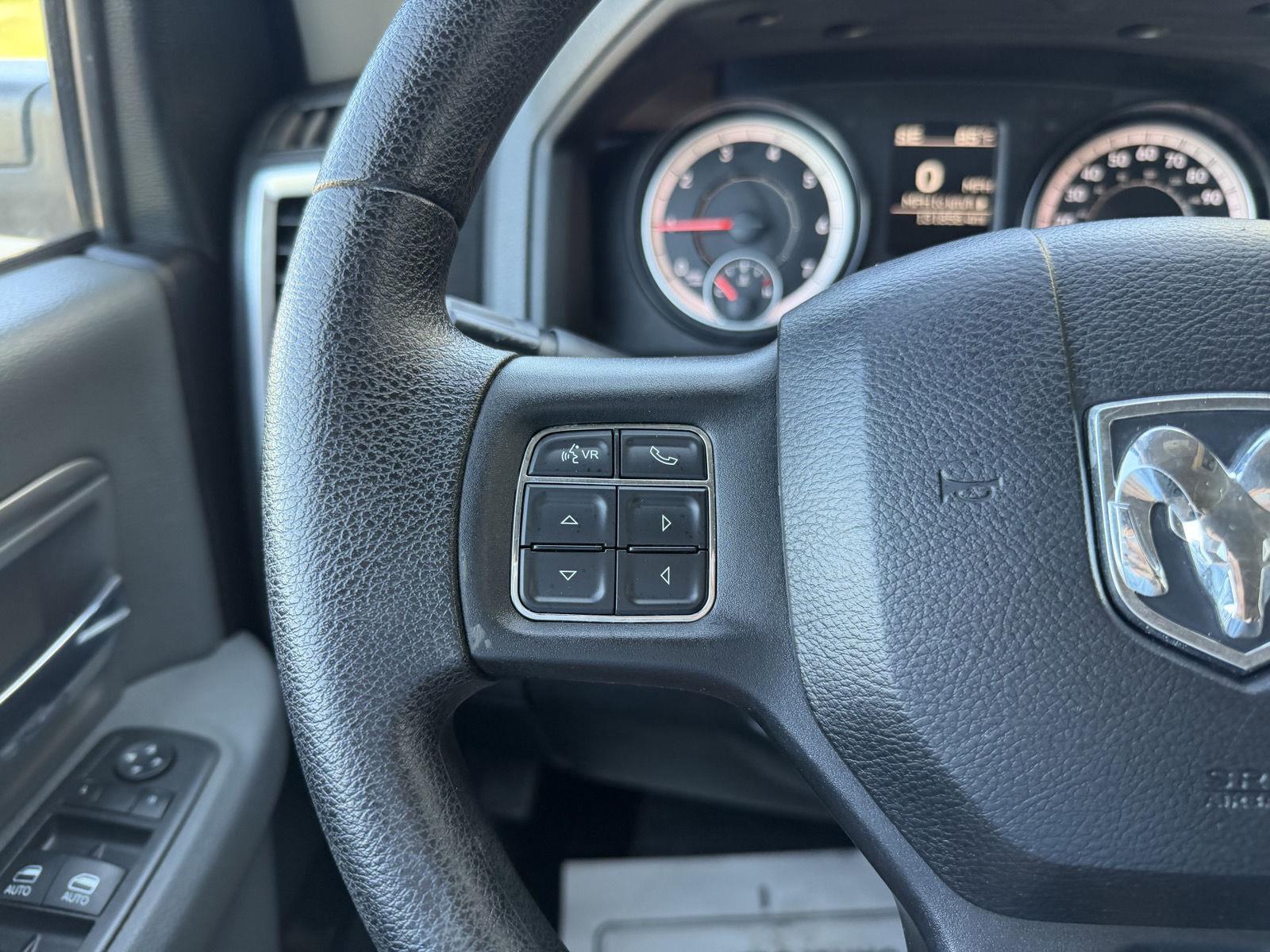 Vehicle photo 21