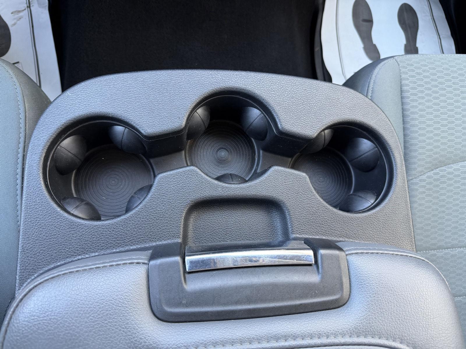 Vehicle photo 28