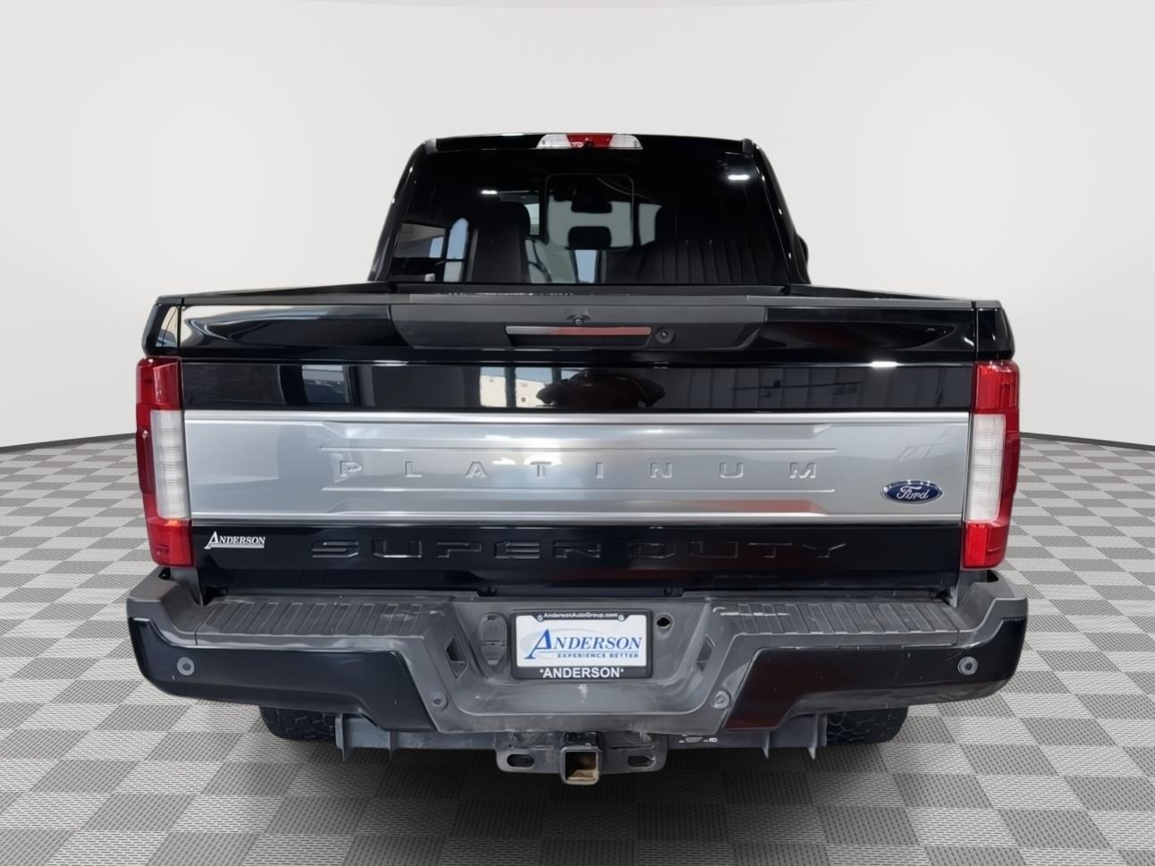 Vehicle photo 8