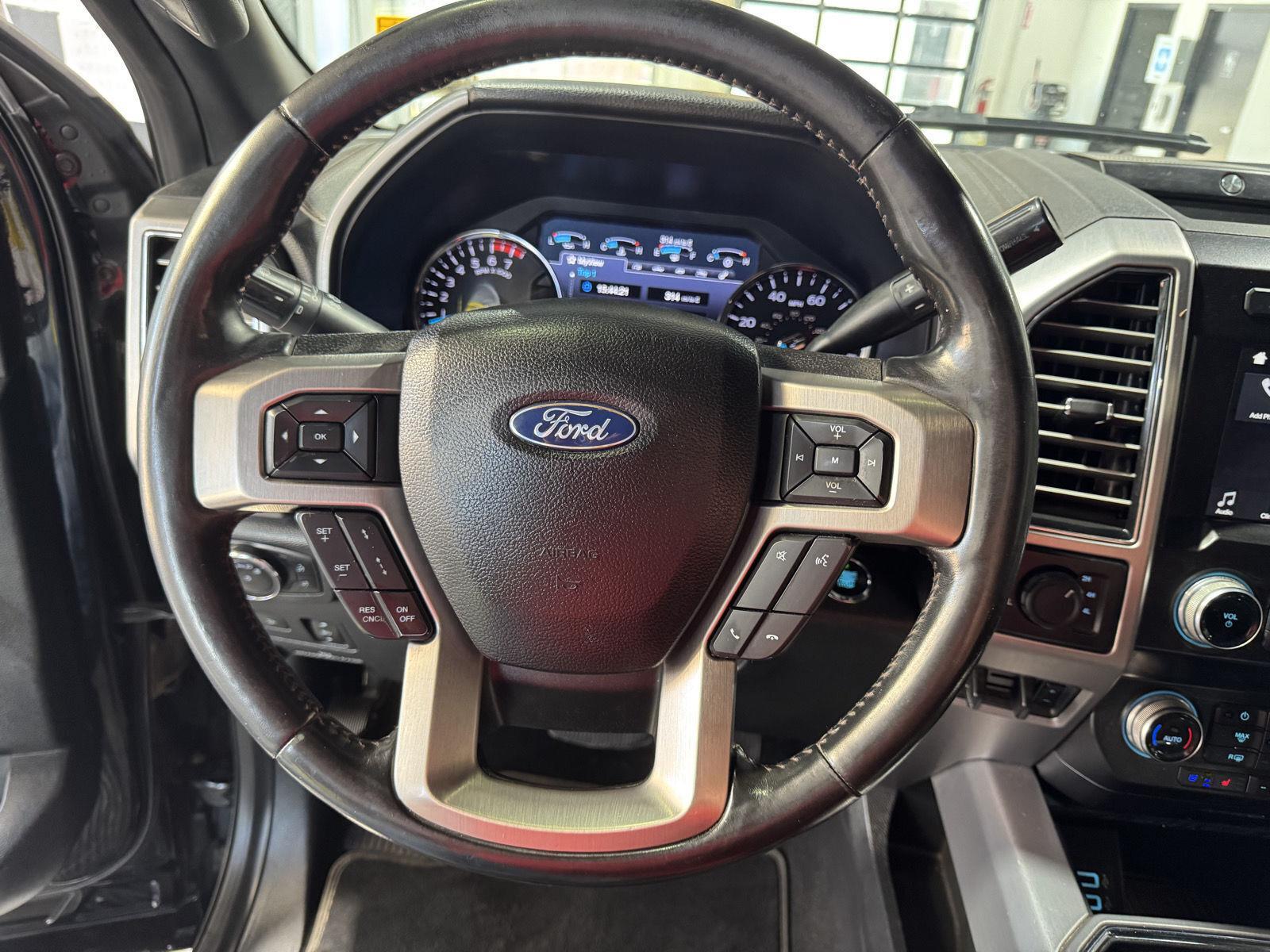 Vehicle photo 11