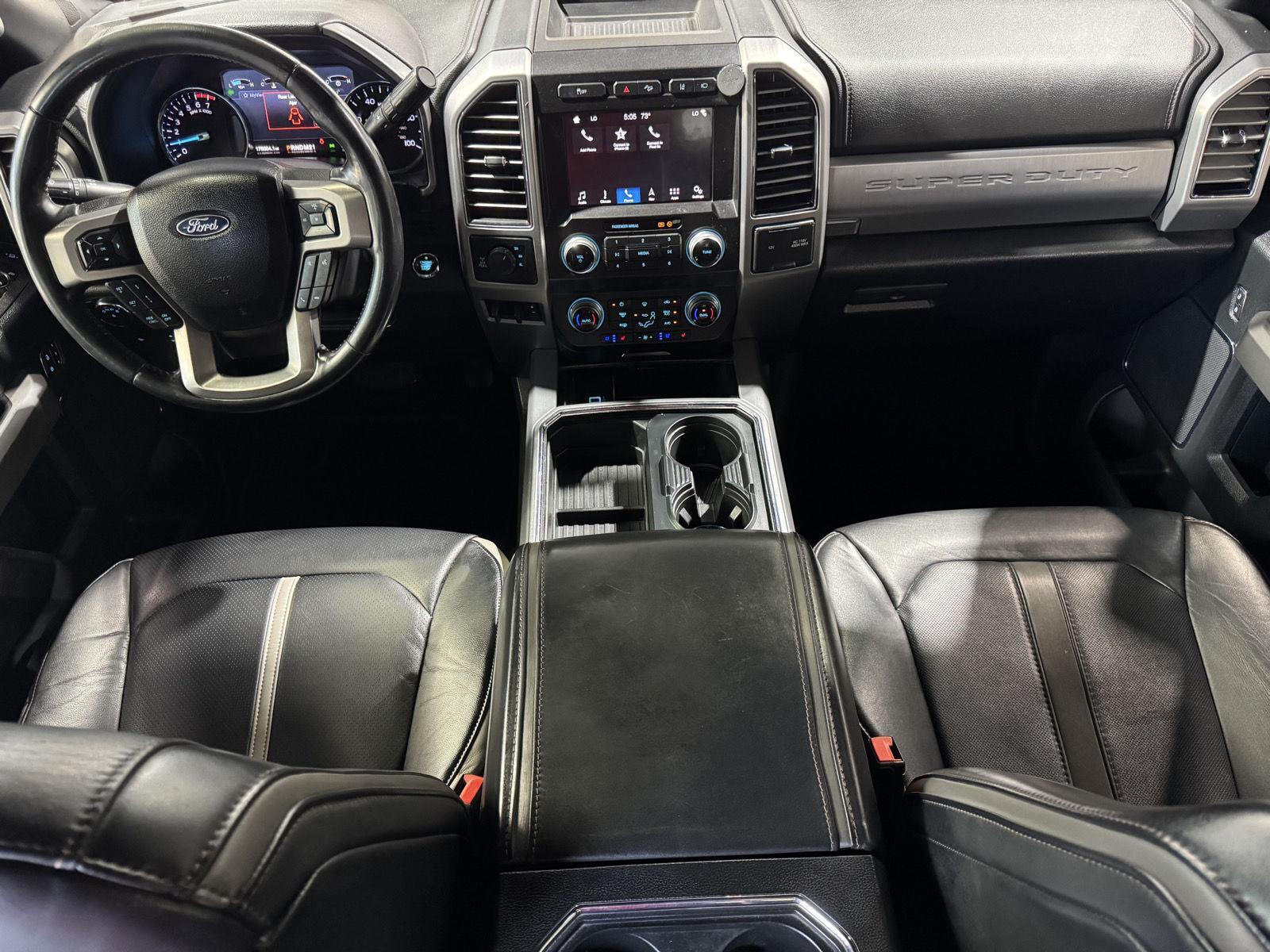 Vehicle photo 19